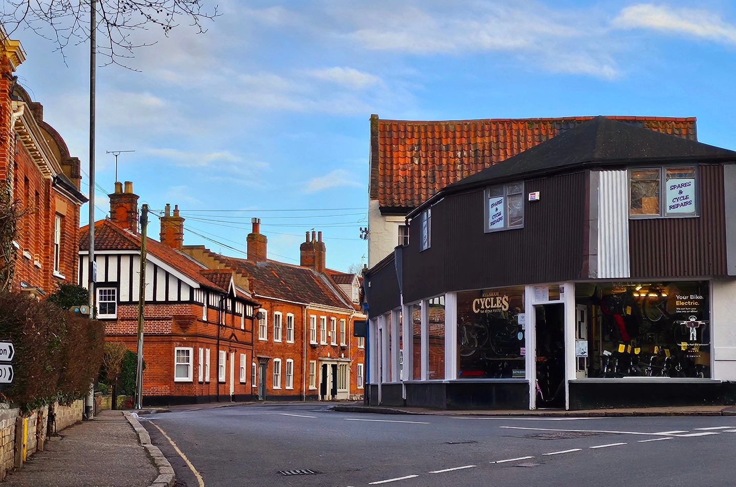 The blue skies spred its blanket over Aylsham. Could Spring be near!? 🙏
#aylsham #aylshamtown #northnorfolk #northnorfolklife #community #norfolkcomms #streets #northnorfolkuk #northnorfolkhomes #norfolkpassport #northnorfolklife #blueskies #grateful #springiscoming