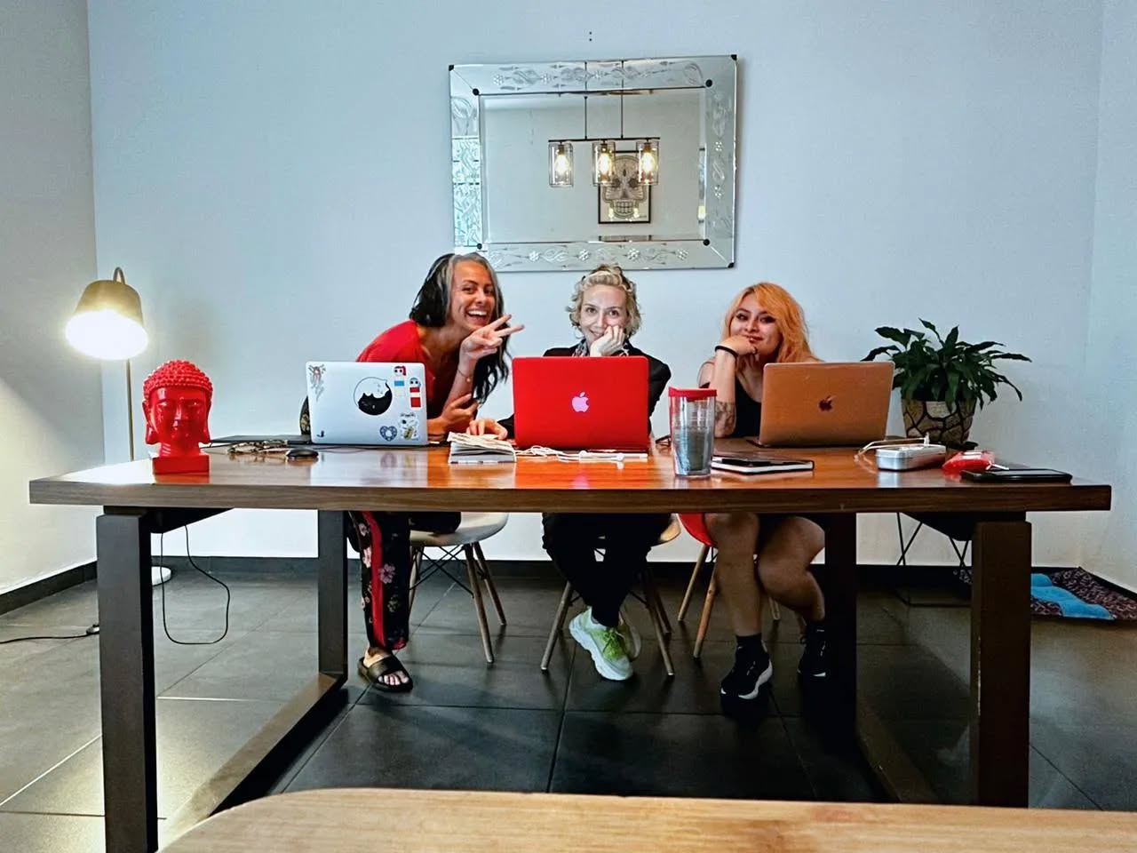 Teamwork @_theleavingsong @mff_visual_designer @fantabulita