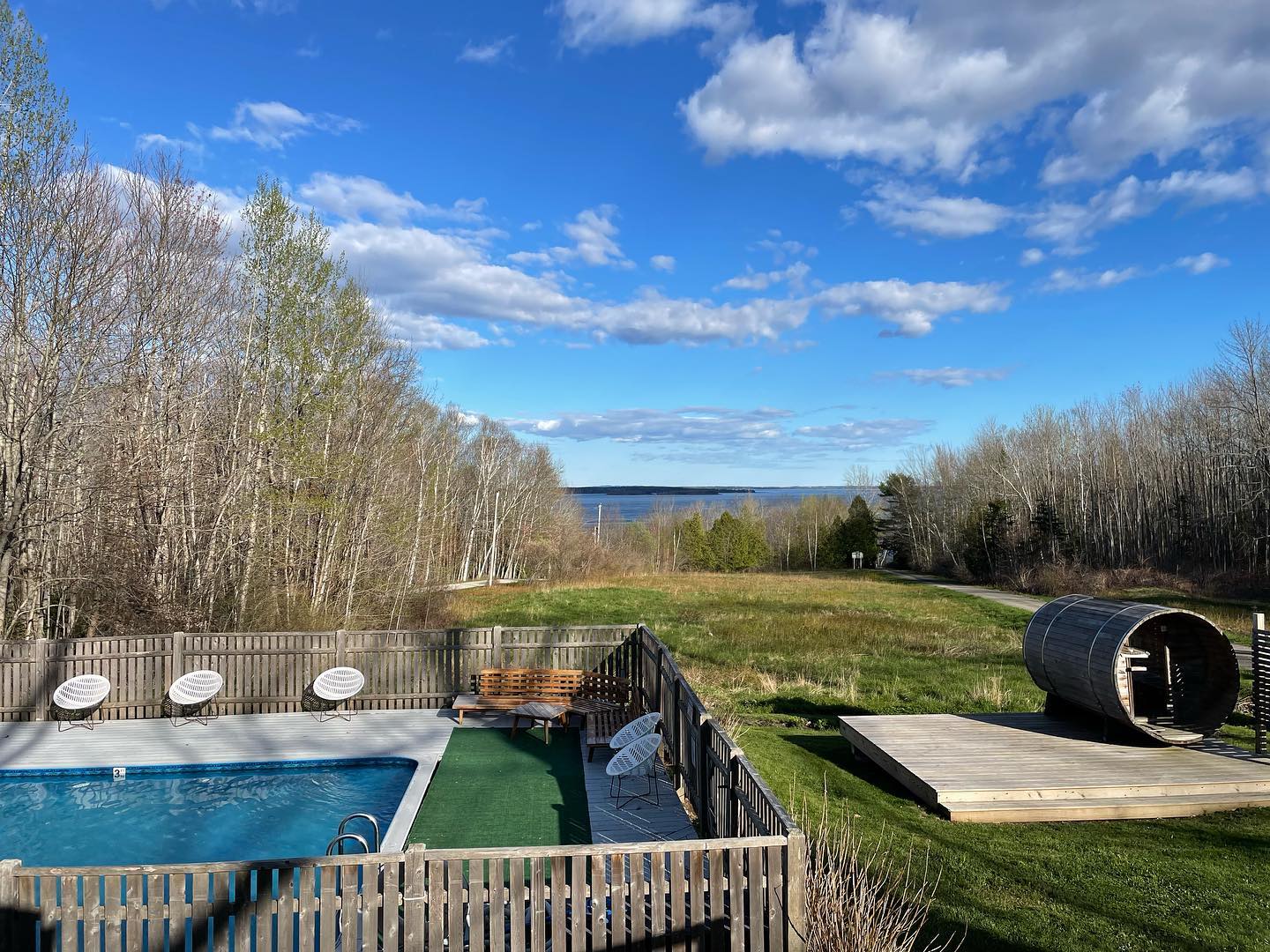 It’s starting to look and feel like spring at last! The Lincolnville Motel will be open for the season in two weeks! The pool is not heated and currently quite refreshing, but summer is coming, I believe.Hope to see you soon! #lincolnvillemotel #welcomeback #summer #motel #pool #cabins #maine
