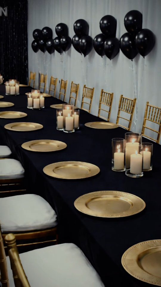 How would you customize your layout? Book your next event at www.ujimasocials.com
945.343.3124
#eventspace #oakcliffeventspace #dallasblackbusiness