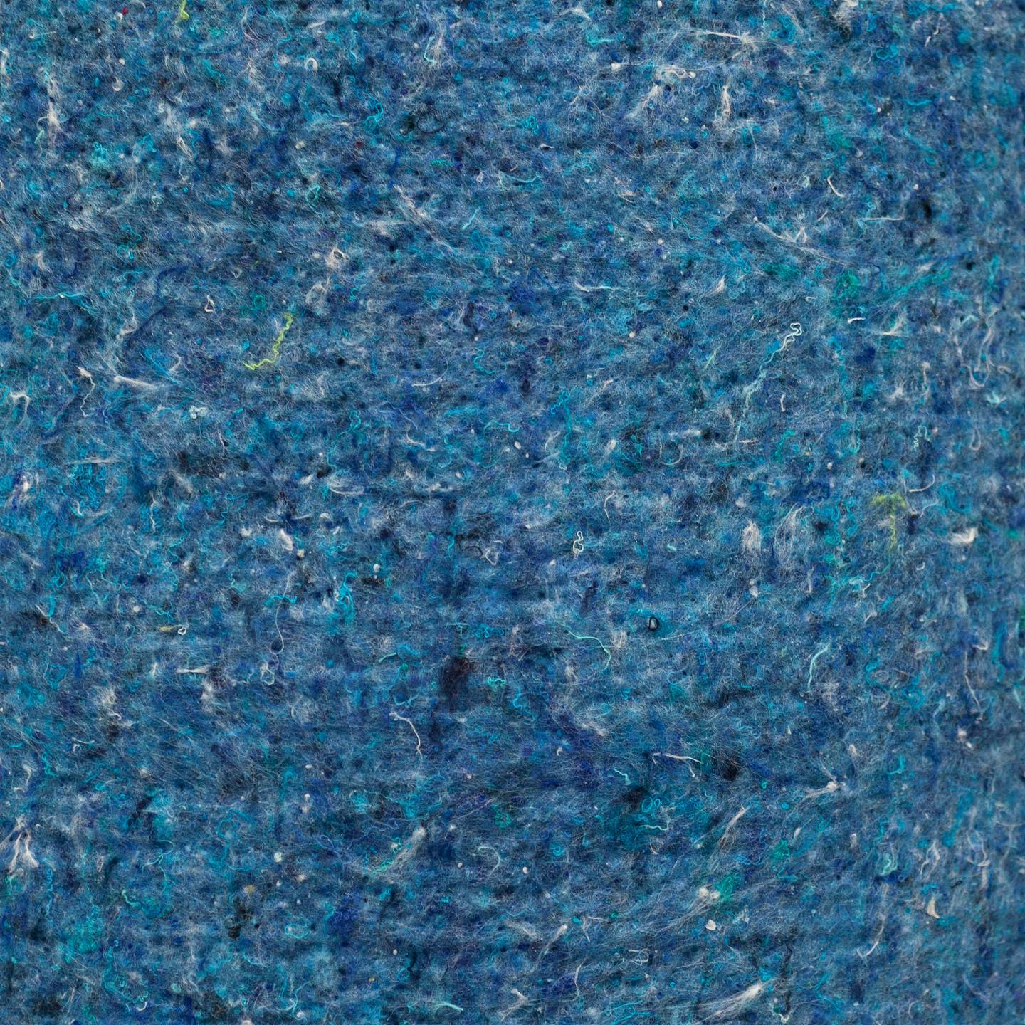 Fieltro azul disponible en 4mm, 5mm, 6mm y 15mm.
📞 310-578-9369
✉️ fieltrotex@gmail.com
#fieltrotex #fieltroindustrial #fieltroscolombia #industriatextil #insumotextil