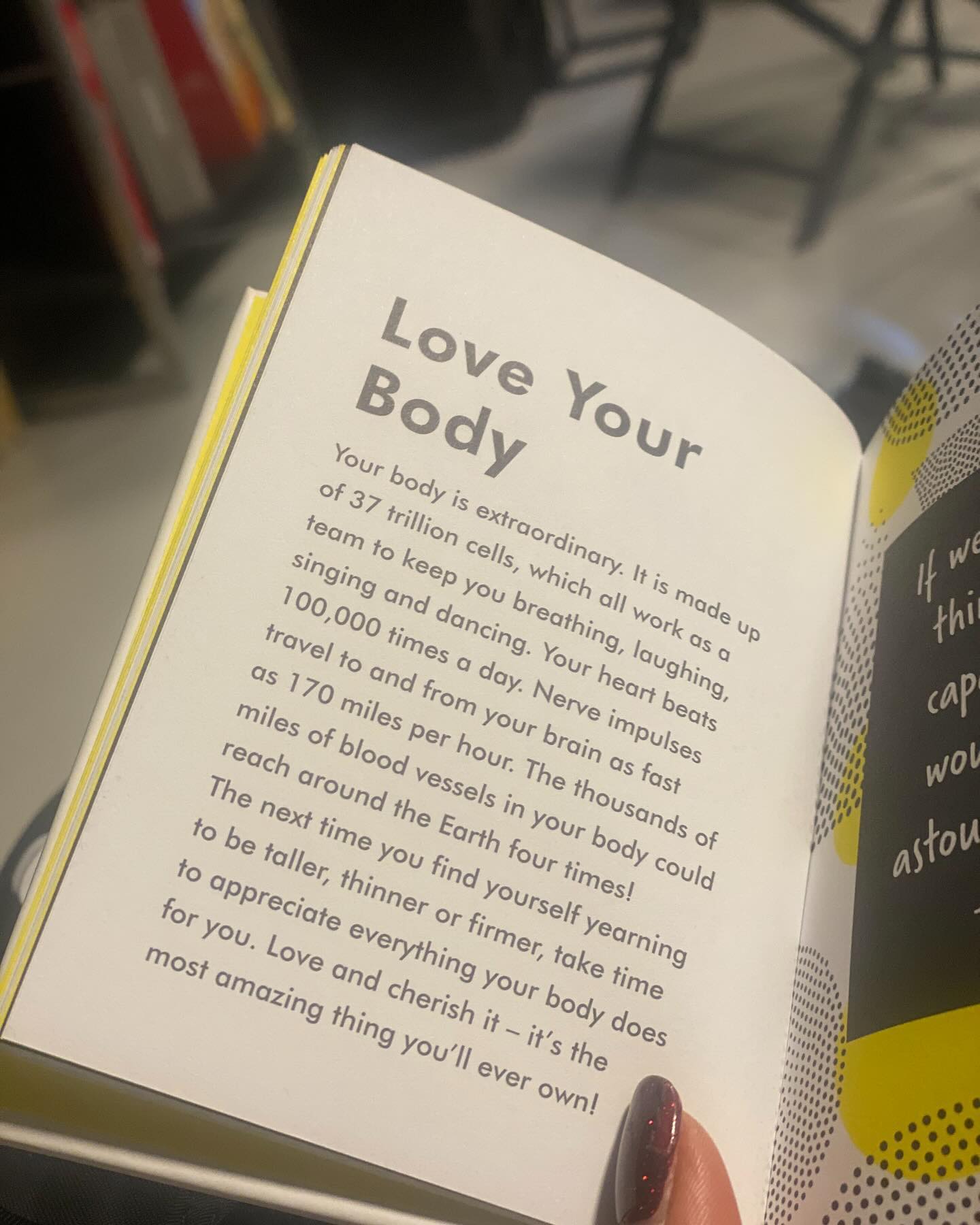 ✨LOVE YOUR BODY✨
I opened this book on this exact page and thought it was a message worth sharing, especially as all the New Year diet and exercise regimes are in full force.
‘The next time you find yourself yearning to be taller, thinner or firmer, take time to appreciate all your body does for you’