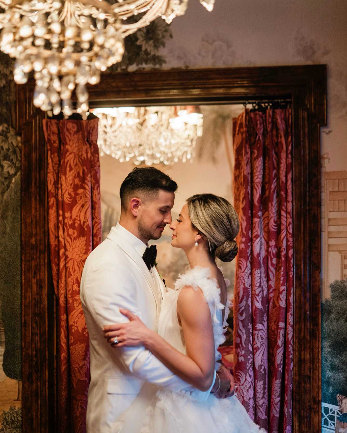 Some moments don’t need a crowd — just the right place, the right people, and the right feeling.
Eric & Gaby’s intimate ceremony at Alfred Sommier felt timeless and effortlessly Parisian.
A quiet stroll through Paris, shared glances, soft laughter… all leading to an elegant celebration at Lapérouse.
Tip for Paris weddings: build space into your timeline. Those in-between moments often become the most meaningful images 🤍
Would you prefer a relaxed stroll or a grand celebration first?
Officiant: @thepariscelebrants
Makeup & hair: @alesiasolo.co
Bride: @gabri__elaa
.
.
.
.
Visit our bio for more tip & inspired stories.
#parisweddingphotographer #weddinginparis #fevrierphoto