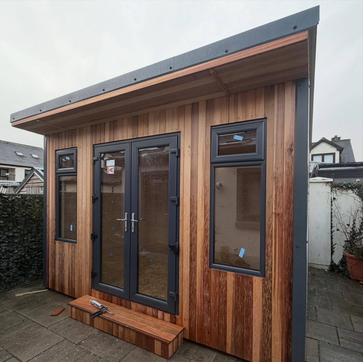 Another beautiful Cedar finish cabin, measuring at 4x3M with a slim French door and 2 windows. Message directly for further information #morantimbercabins