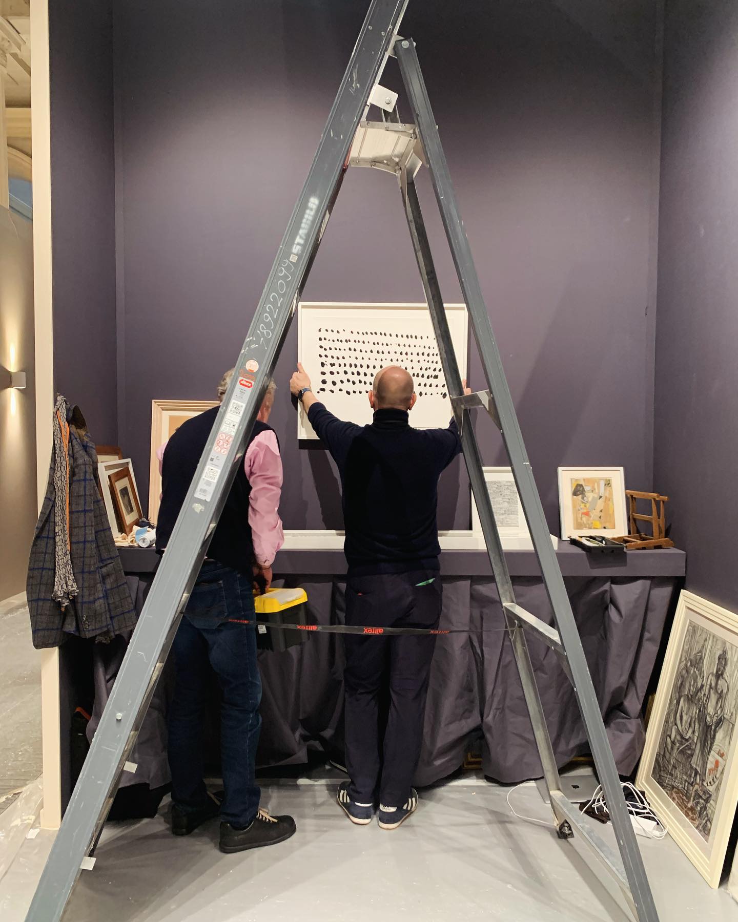 @salondudessin set up
Preview day tomorrow, 19th March, 15h-22h
Public day 20th-25th March
#moderndrawing #pierrettebloch #minimalism #postwarartist #femalartist #oldmasterdrawings