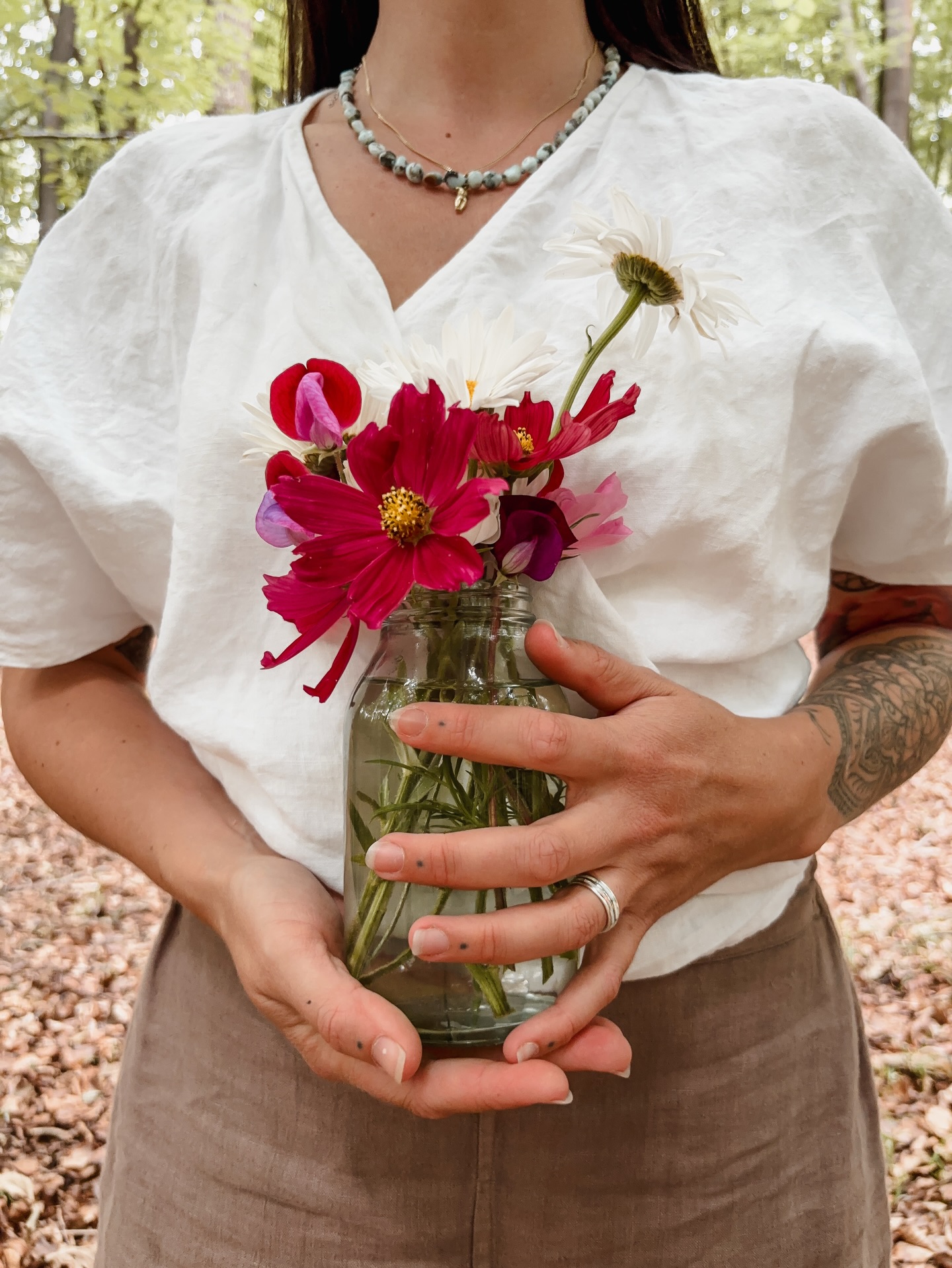 Create intentions 🌸
As February approaches it’s a beautiful chance to create new intentions, new inquiries into our body, heart and mind. Allow your personal journey to expand into the world around you, how can you feel more connected this coming month?
🪶 Affirmations ~
I am grounded.
I give myself permission to be slower.
I am always learning.
I lean into things that feel different for me.
I am able to create clearer boundaries.
I am grateful for… (3 things).
What is something that I could let go of that would make me feel lighter?
What makes it more challenging to listen to my instincts?
How can you create an environment that nurtures your body & mind?
Sending you love & peace always,
V x
🍂🍂🍂
#quotes #love #motivation #life #quoteoftheday