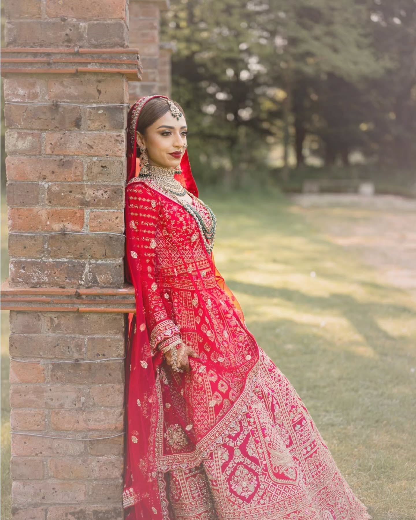 Their story, in a single frame.
Grace, love, and a promise that lasts forever 🤍
@gsangha_97 7 & @roshniiii_
Honoured to capture such a beautiful moment.
www.thefilmeditor.co.uk