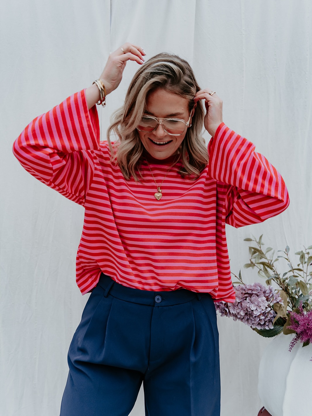 Ken jij onze nieuwe Lola longsleeve al? 🫶🏽lekker brede mouwen en een supermooie fit! Kom hem vandaag shoppen, open van 10-17h 🛒
Victoriestraat 15, Turnhout
#juliabybb #juliaturnhout #juliass26 #shopnow #longsleeve