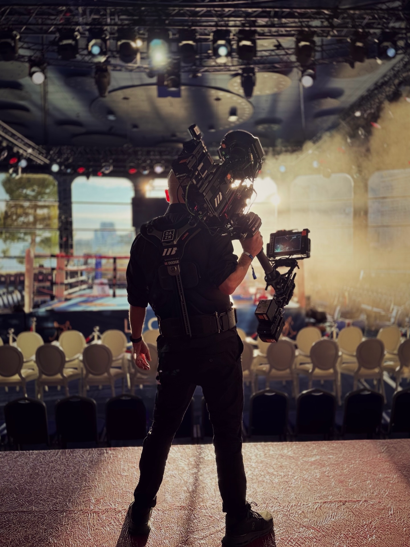 🎥 My 10th work trip to Monaco, this time we covered a special @matchroomboxing show in the intimate Sporting Club venue just before Xmas. Steadicam operating for DAZN, covering main pres, pre-recorded links, arena shots and ring walks. 🥊
Wonderful OB facilities by @cinevideo_it 🤙🏼
Thanks as always to my assistant/ focus puller @owenrumsey for a top job as always 🙏🏼
#steadicam #boxing #monaco #tvcrew #cameradept