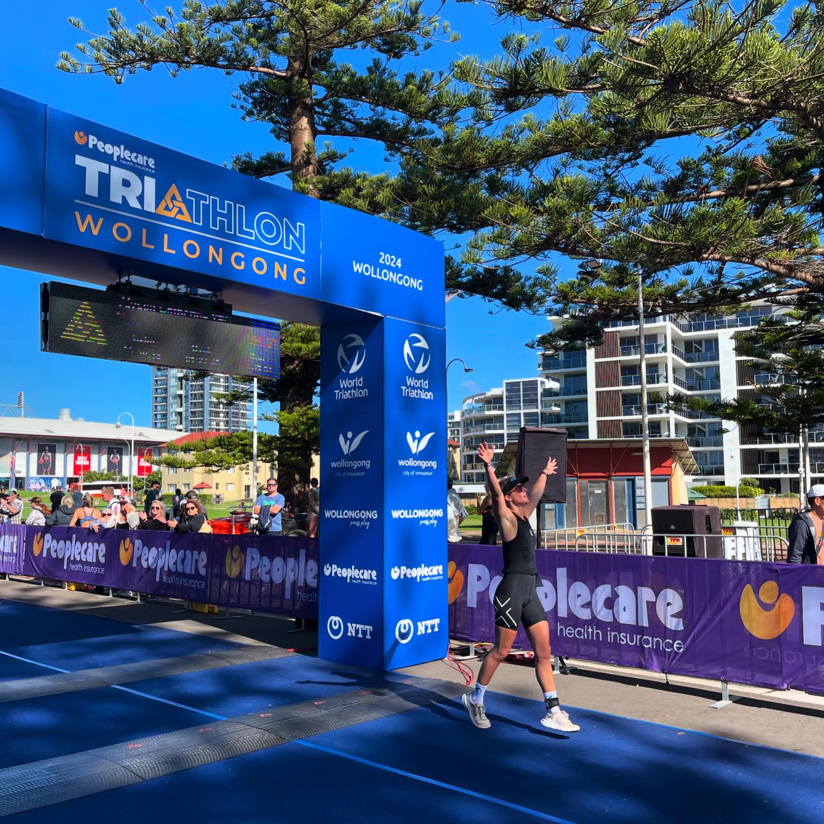 T R I A T H L O N #2✅
🏊🏼♀️ 1500m - 30 minutes
🚲 40km - 1 hr 27 minutes
🏃🏽♀️10km - 49 minutes
No flat tyres, no water in my goggles, just good vibessssss all the way😍
WHAT'S NEXT😜?