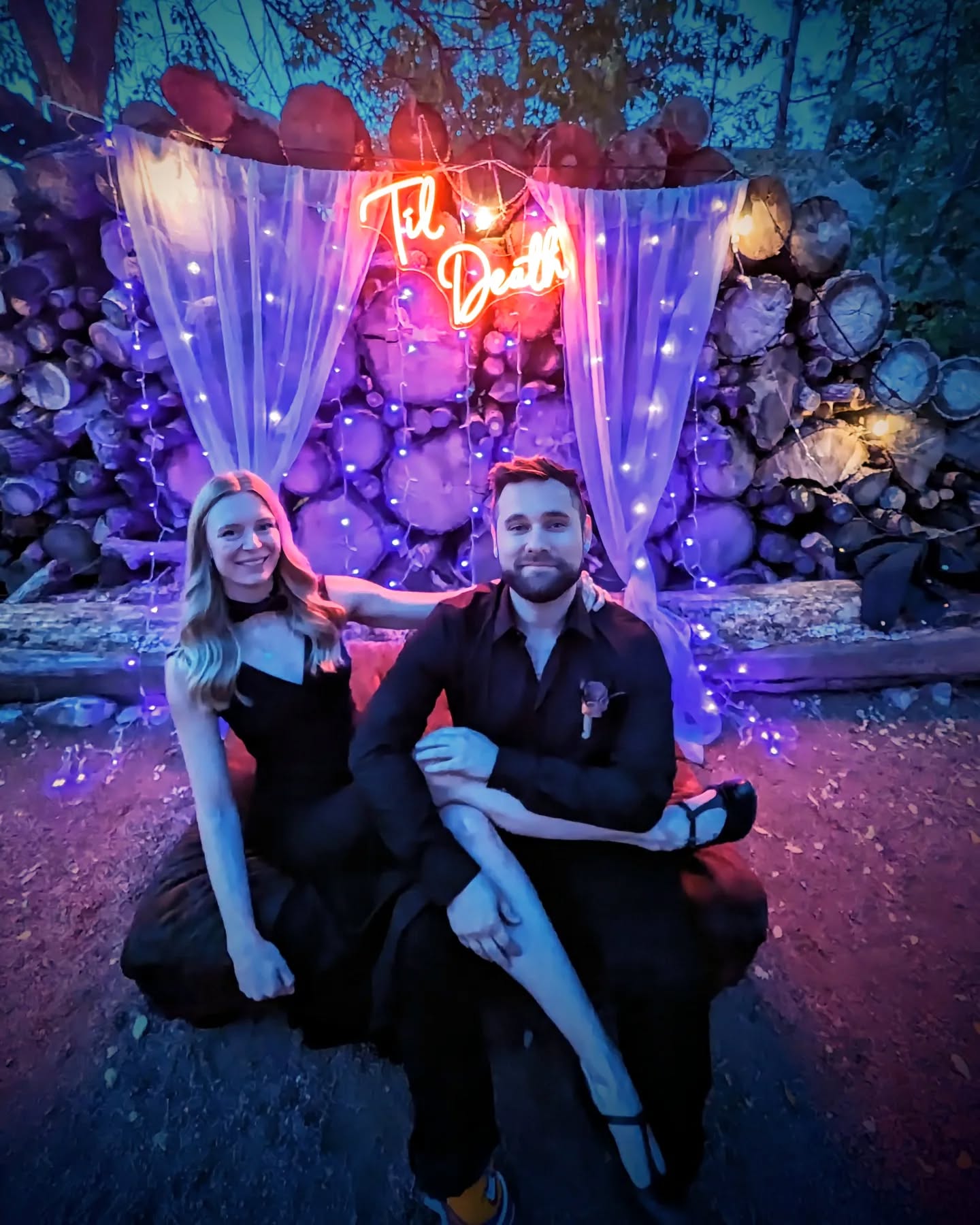 🎃 spooky wedding with old friends & lots of love