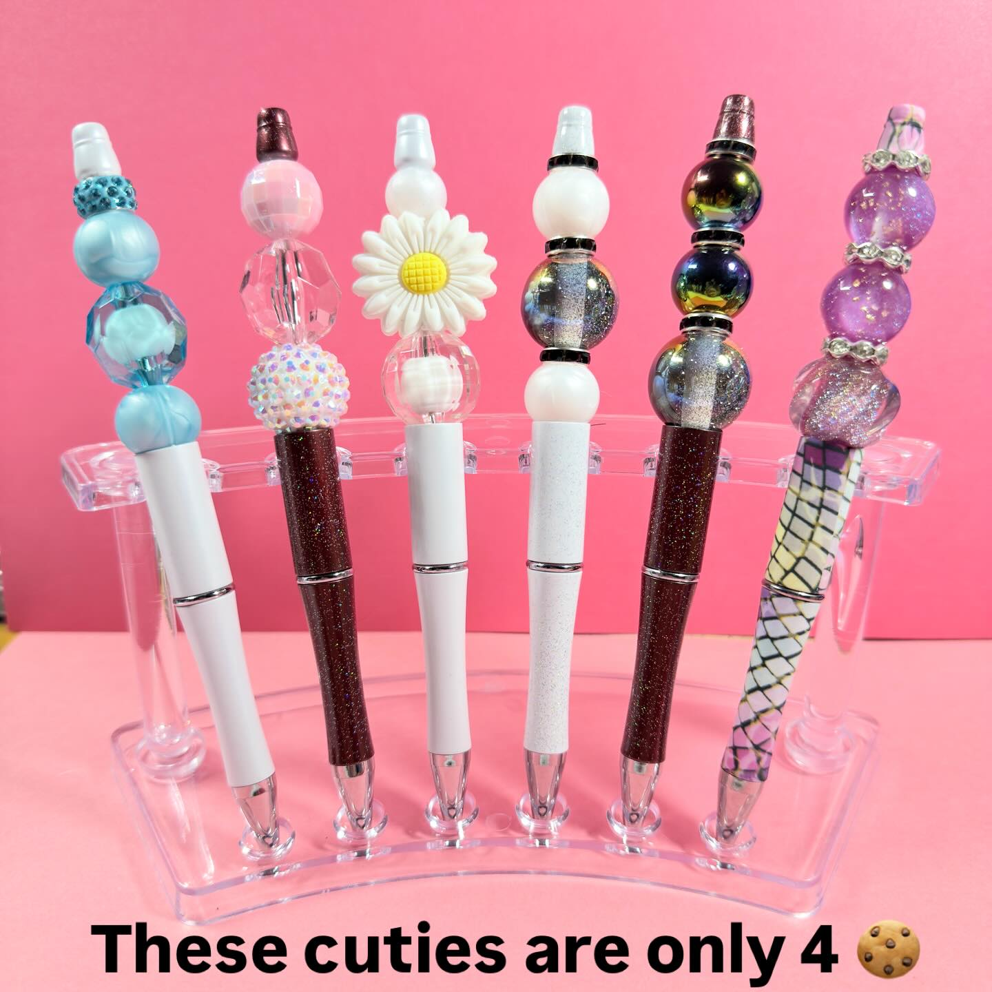 These are so much fun to make, and they look so cute on my desk. You are going to love yours, can’t have just one 🤩🤩