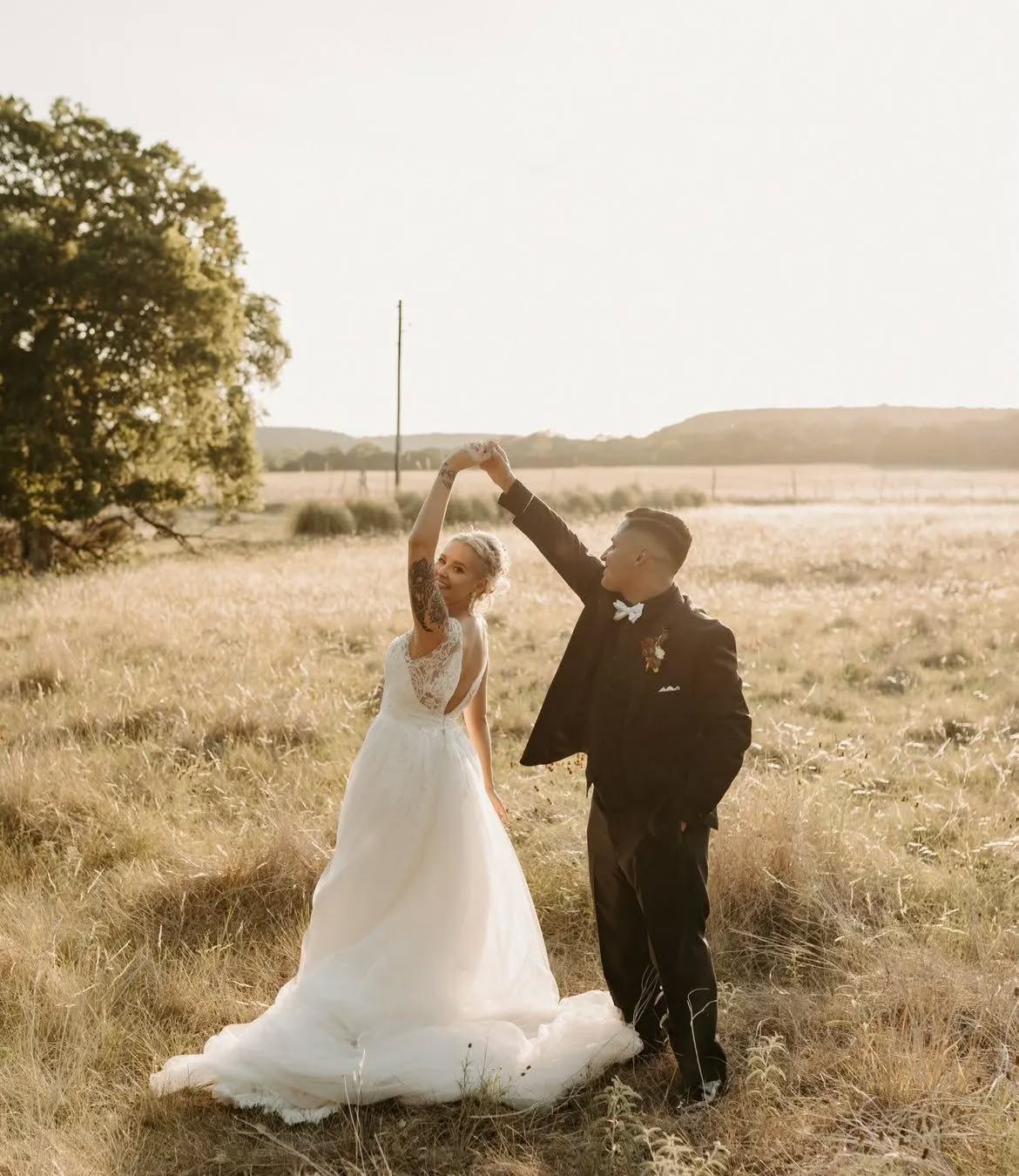 Mr. & Mrs. Guerra
Venue:@themilestoneboerne
Planner:@faithful_plan
Photographer:@michelegracephotography & @capturedbyclauds
Videographer:@jmurph324
Cake:@dotsjustaddfrostin
DJ:@dj.connection