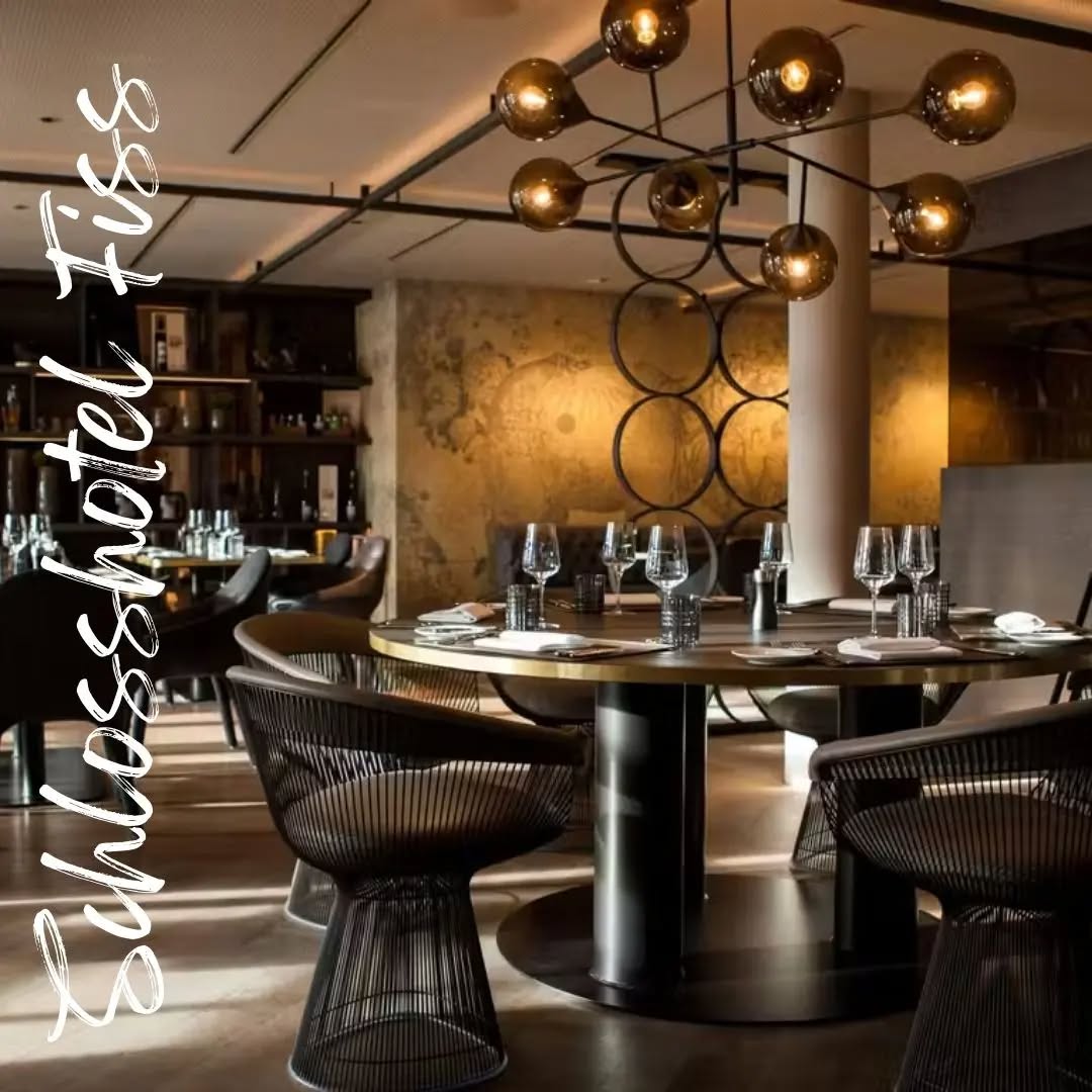 auf ein wort: begeisterung.
project details //
w/ @schlosshotel_fiss
task: texting shf momente magazin 24
agency: @gwam_agency
more: www.schlosshotel-fiss.com
#tanjavogt
#tanjastexte
#textingstudio
#zeichenstilundemotion