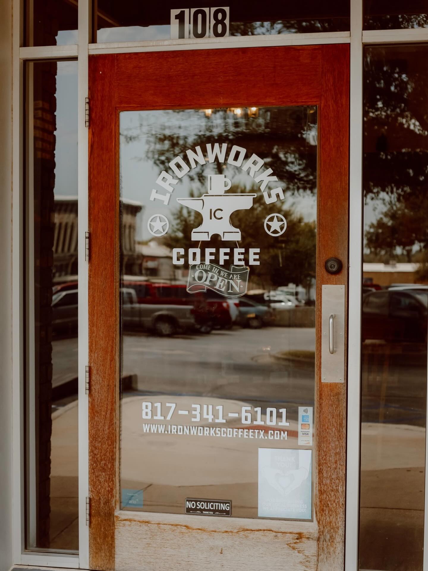 We’re slowly getting back to it, friends ☕️
Thursday:
Drive Thru & Square locations will be open with regular hours.
College & Peaster will be closed for the day.
Friday:
All locations will be back to normal!
Thank you for your patience — come grab a warm cup and say hi ✨