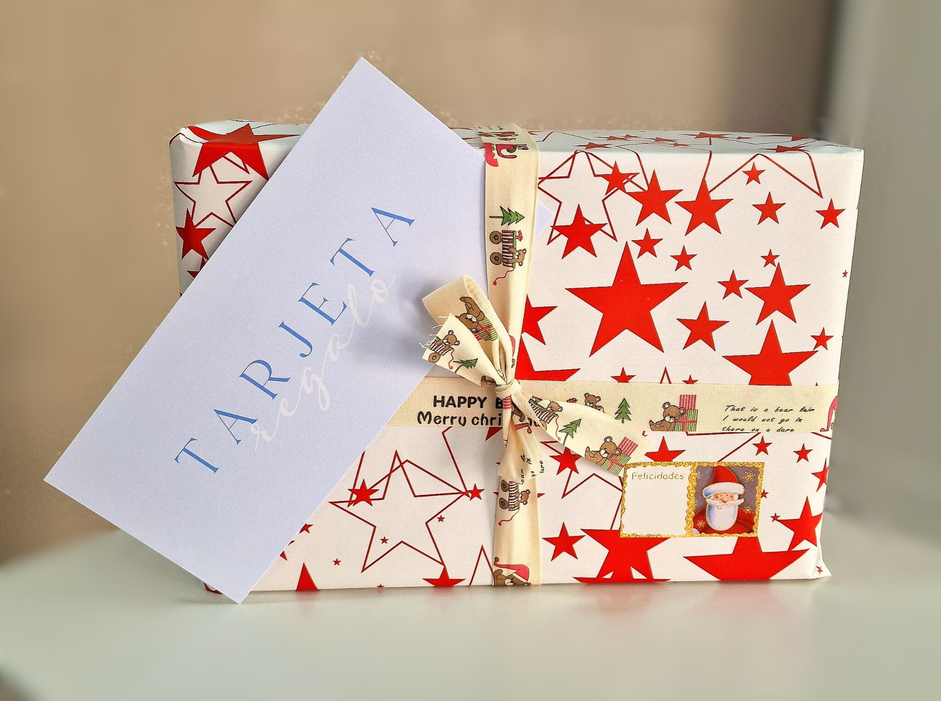 🎄✨ Regala Belleza y Bienestar esta Navidad 🎁✨
¿Buscas el regalo perfecto? 🎅 En Élite te lo ponemos fácil:
💌 Tarjetas Regalo para tratamientos personalizados:
Faciales ✨
Corporales 🌸
Masajes 💫
Depilación Láser 🔥
🛍️ Productos exclusivos para mimar la piel y el cuerpo
🎀 Sorprende a tus seres queridos con un regalo que cuida, relaja y embellece
📍 ¡Ven a visitarnos y elige el regalo ideal!
👉 Regalos que enamoran, momentos que se recuerdan