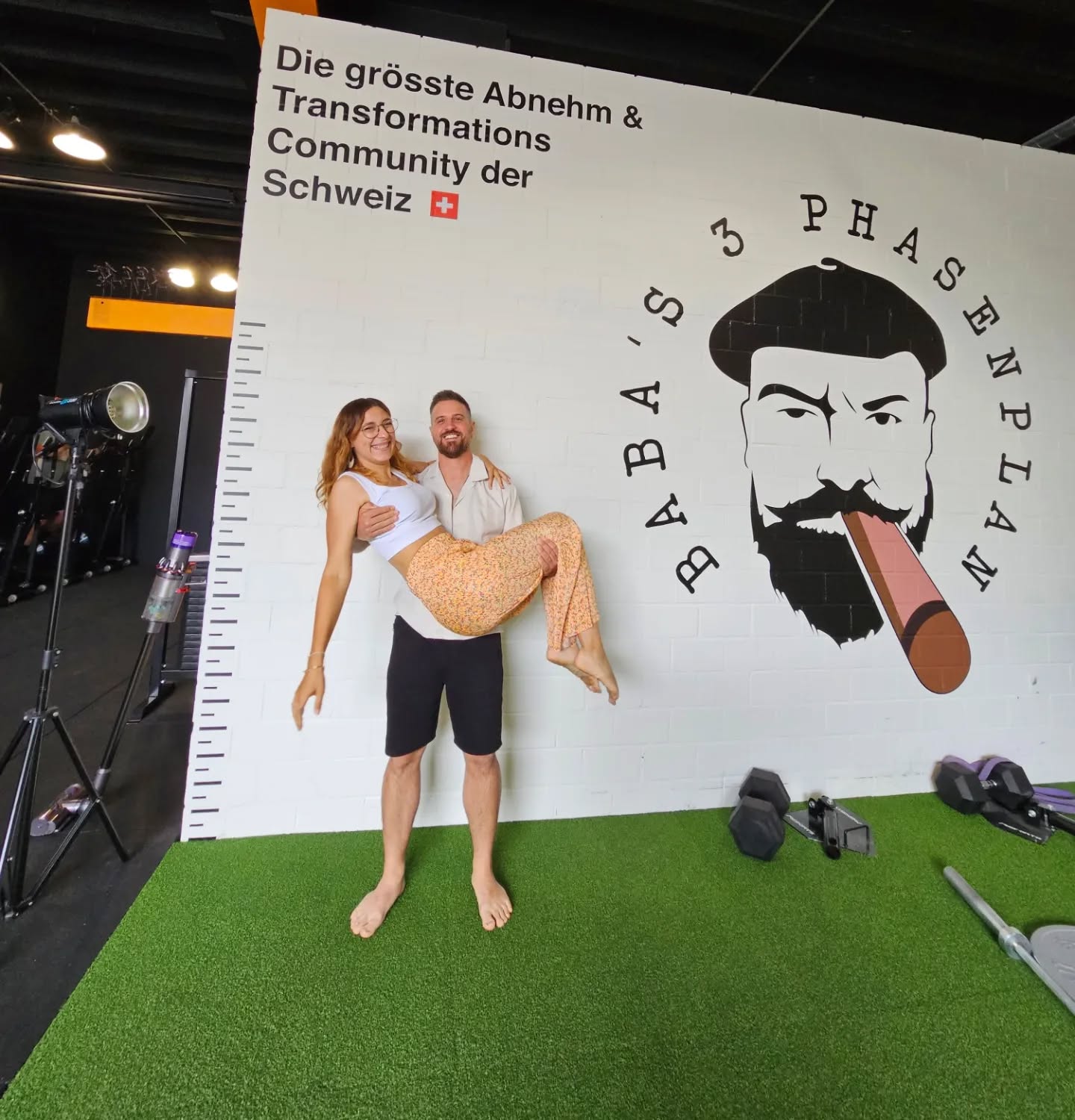 Lina & Beni's Challenge ist heute zu ende gegangen | Geimeinsam haben sie 38kg in 4 Monaten abgenommen (jeweils 19kg) | Baba gratuliert und ist sehr stolz auf sie | Sie haben Baba's Anweisungen befolgt und Disziplin & Durchhaltevermögen bewiesen | Sie haben gezeigt das alles möglich ist wenn man an sich glaubt | #respekt @lina__86__ @helibeni