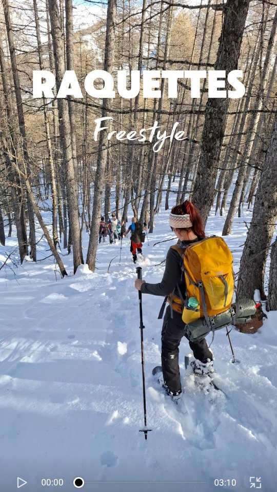 S N O W
Pour moi cet hiver sera placé sous le signe de la raquette.
Je me suis souvent dit que c'était une activité "pour les anciens" (restons poli)....
Mais en faite, ça peut être fun ! Et ça peut et6re bien physique dans la neige fraiche.
Donc je retire ce que j'ai dit.
Toboggans, roulades, escalators, marche arrière.... A tester !
Tu as déjà tester la raquette freestyle?
#queyras #guillestroisqueyras #fun #raquettes