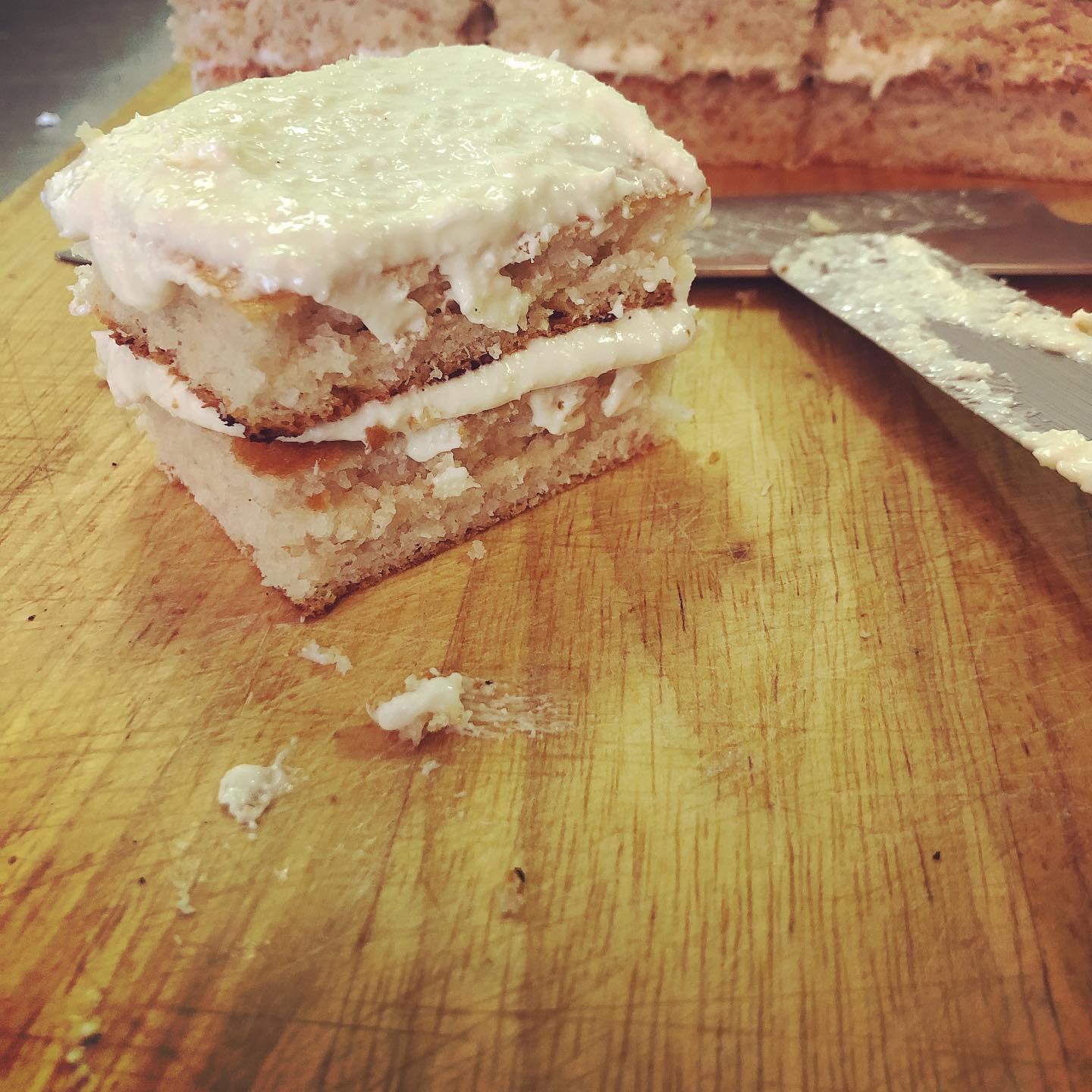 Coconut cake bars with coconut cream cheese frosting #cakesofinstagram #foodiesofinstagram #gayboy #yummy #chefsofinstagram