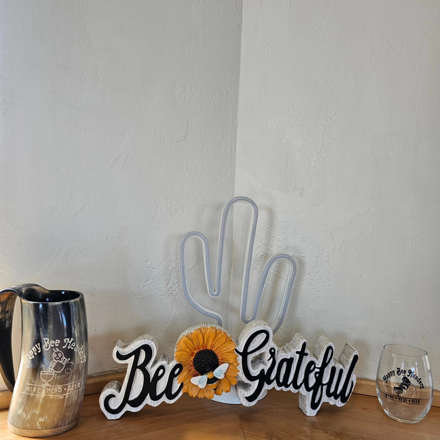 We are grateful for all of you who come by and visit our humble little hive!
We've got great music by Jesse tomorrow, March 1st, starting at 5:00 pm. We hope you can come and listen to Jesse while enjoying your favorite drink and the beautiful weather!
Remember what happens in the hive stays in the hive. 😅🤣😂
#livemusiccavecreek
#taproomcavecreek
#meadtastingcavecreek
#localbeerontapcavecreek
#beehiveincavecreek
#honeybeesincavecreek