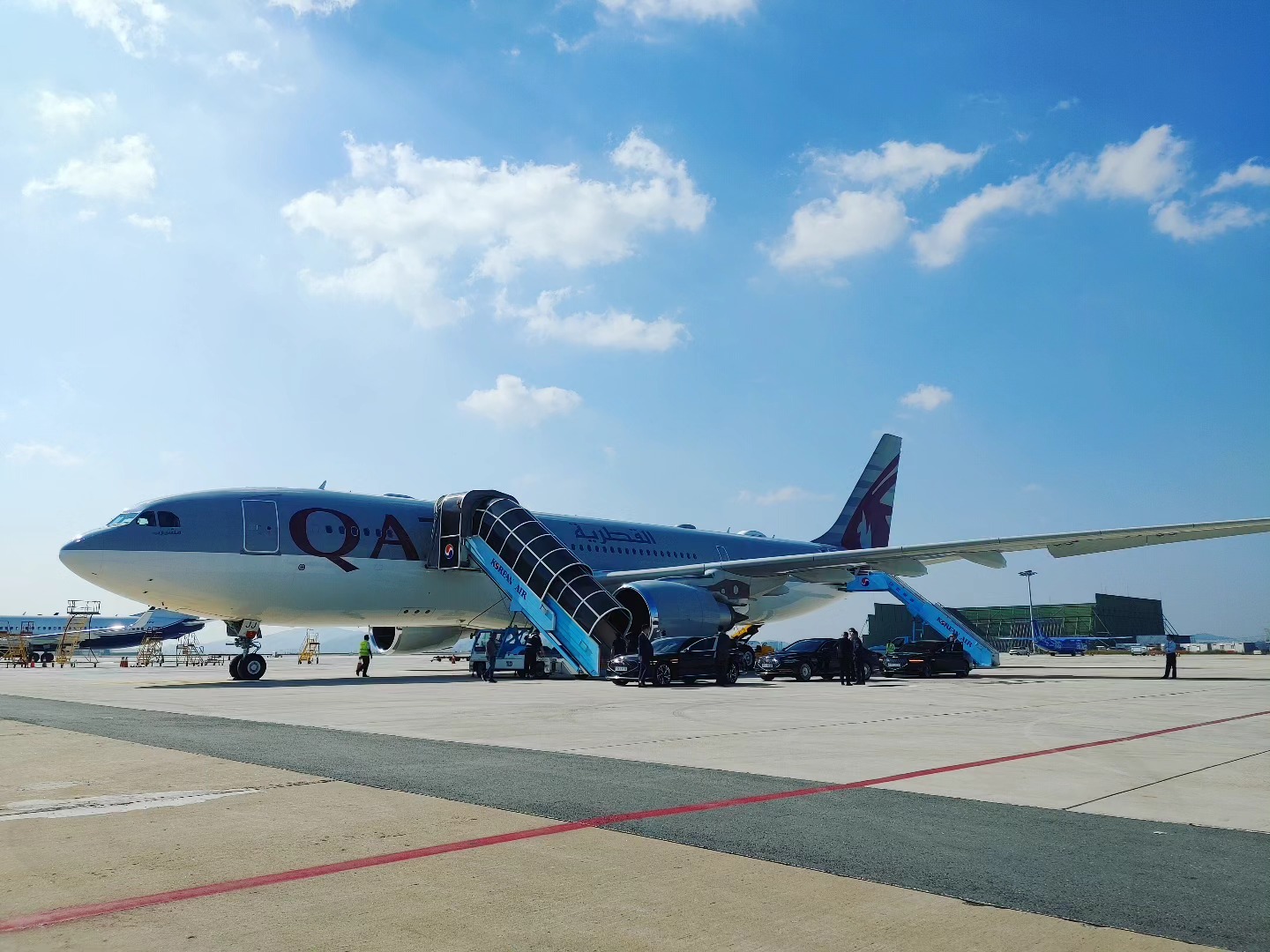 VIP aircraft handling in South Korea 🇰🇷
#infinitejetkorea #planexecution #nbaa2023 #nbaalasvegas #groundhandling #vipsupport #bestinbusiness #fbokorea #fboseoul #fbogimpo