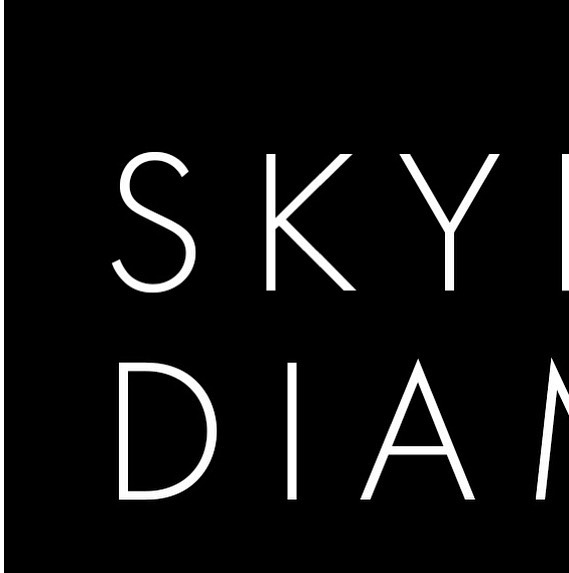 Skylarc Diamonds - as both a retailer and a wholesaler, we offer exquisite natural and lab-grown diamonds and stunning jewellery pieces at wholesale prices.
***
#skylarc #skylarcdiamonds #diamonds #diamonds #diamondring #diamondjewelry #diamondjewellery #diamondshk #naturaldiamonds #labgrowndiamonds #labgrowndiamondshk #engagementring #engagementringhk