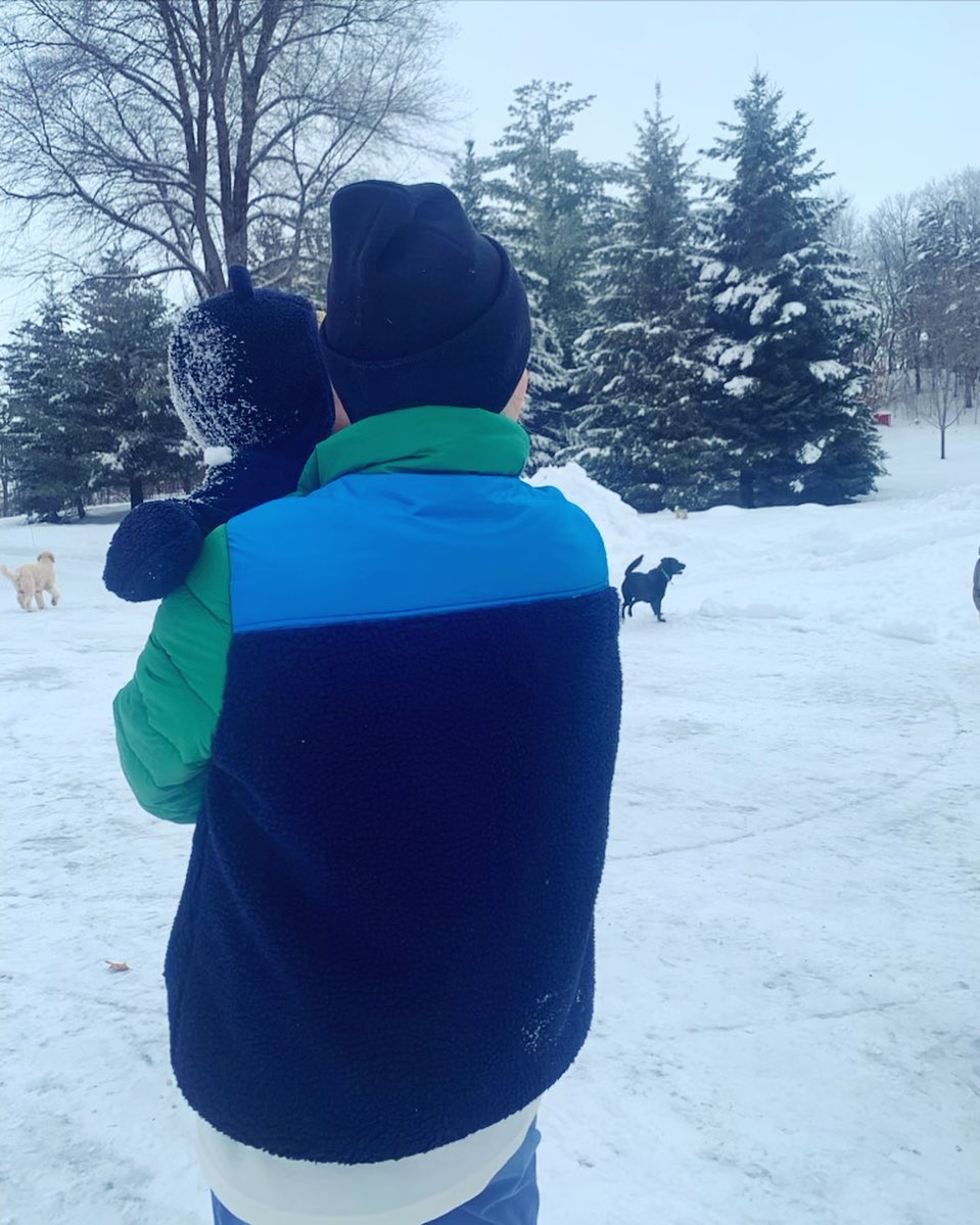 Get outside in nature, get back to the fundamentals ❄️
Sometimes we get so wowed by the next therapeutic tool, biohack, or health gadget that we forget to foster the fundamentals.
Get outside in nature
Unfiltered sunshine
Nutrient-dense whole foods
Quality & quantity of sleep
Proper hydration with minerals
Steps & restorative movement
Relaxation
Stress reduction & slowing down
Sweating daily
Breathing deeply
Sense of self & self worth
Mindfulness
Spirituality
Community & connection
Living in the present
What would you add?