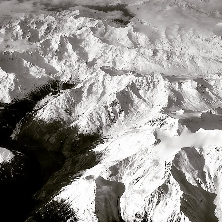 Alps
.
.
.
.
#alpen #alps #panorama #snow #schnee #winter #france #frankreich🇫🇷 #berge #mountains #mountainlovers #peak #gipfel #rowan #leica #leicacamera #leicadlux109 #leicadluxtyp109 #leicaphotography #leicaphoto #leicaimages #leica_camera #leicalens #picoftheday #bestplacestogo #flyhigh #allesfürdasbestebild #landscape #landscapephotography