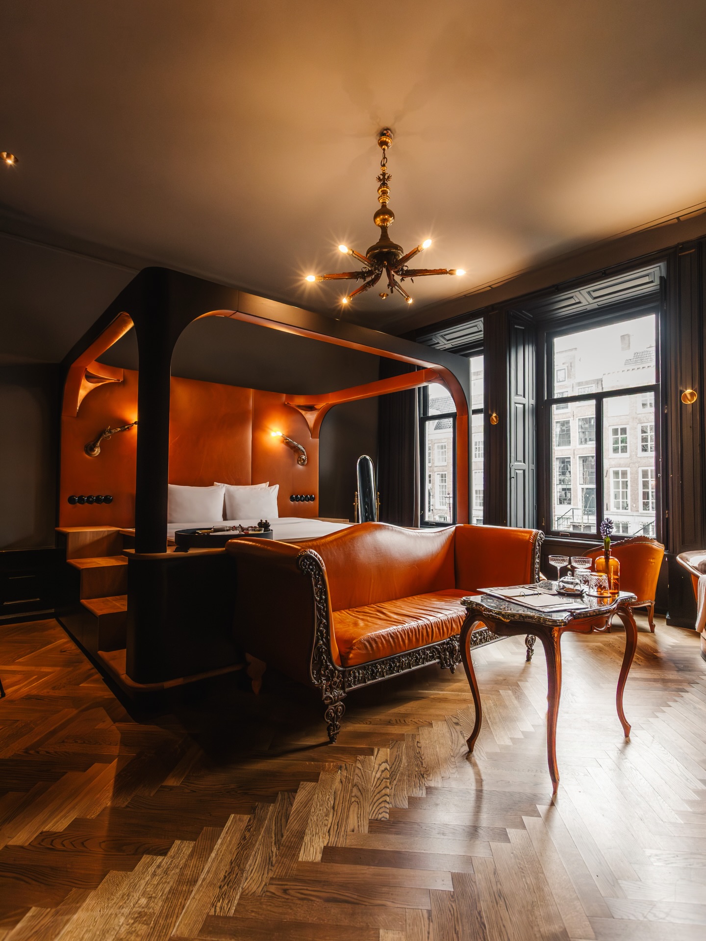 Honored and very excited to embark on the social media journey of the most unique hotel in Amsterdam @hotelthenoblemen 🤍
📸 @mario.image
🎥 @bobgertsen