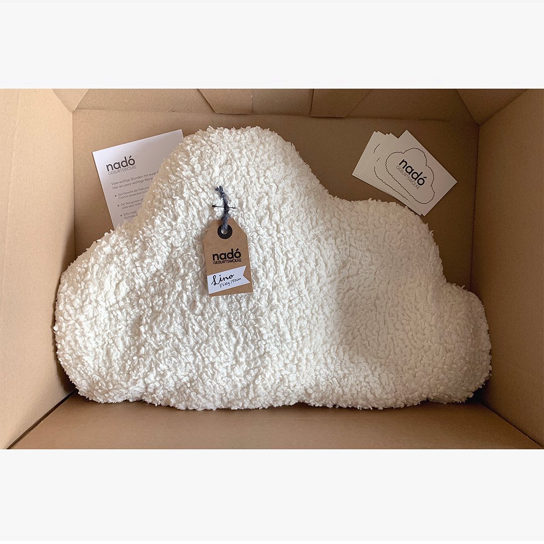 fliiieg wölkchen, fliiiieg! 🌬☁️
#geburtsgeschenk #kuschelkissen #wolke #arvenspäne #dinkelkörner #personalisiertegeschenkezurgeburt #fürfrischgebackeneeltern #erinnerungsstück #nadogeburtswolke
