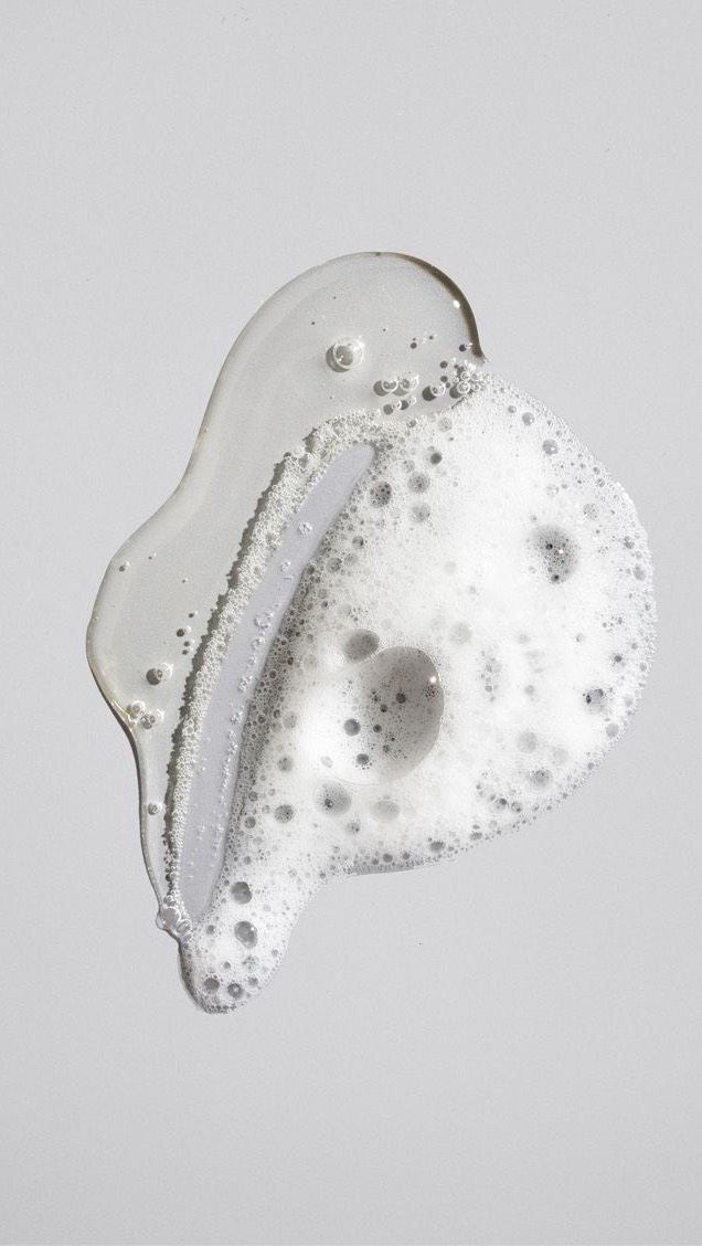 Wieso sind Skin Booster aktuell so beliebt? 💉
Immer weniger Menschen möchten etwas an ihrem Gesicht verändern, sondern Vorhandenes optimieren. Mit Skin Booster erhält deine Haut einen frischen und natürlichen Glow. Die Kollagen- und Elastinproduktion wird angeregt. Dies führt zu verbesserter Elastizität und der Glättung feiner Knitterfältchen.
Fragen? Melde dich bei uns!
#skinbooster #glow #hydrated #skincareroutine