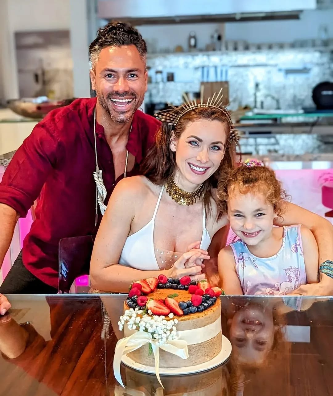 Lovely family ❤️☀️🌴
.
.
.
.
#Bluesiam #sawanandavilla #bluesiamvillas #phuketvilla #surinbeach #phuket