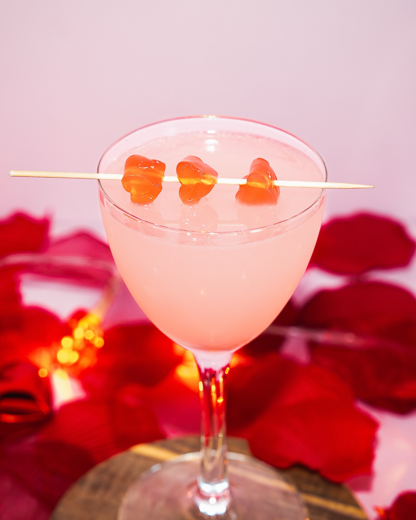 Roses are red, cocktails are too—
But some of our drinks come in a flirty pink hue. 💕
Celebrate love, flavor, and ambiance at The Carvery.
.
.
.
.
.
#PinkDrinksOnly
#ValentinesCocktails
#DateNightDoneRight
#DrinkPretty
#RomanceInLB