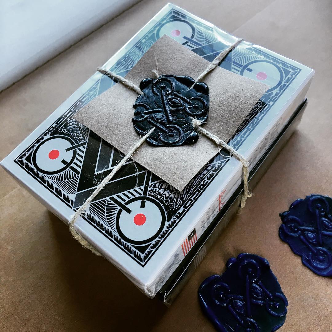 Black wax, a hand-carved seal, and a little twine make for a nice Four Point Playing Card gift set.
#deckdesign #playingcards #cards #carddesign #deck #iv. #waxseal #blackwax #fourpointplayingcards #fourpoint #design