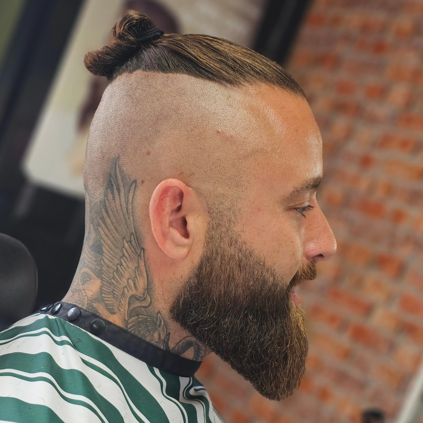 Beard gains!
There really isn't anything else to say here 😍
#beardsculpting #bearded #beardgang #beautiful #barberlove #barber #barbershop #barberlife #beardgang #beardy #beardstyles #beardporn #beardman #beardgoals #wirral #wirralbarbers #wirralbuisness
