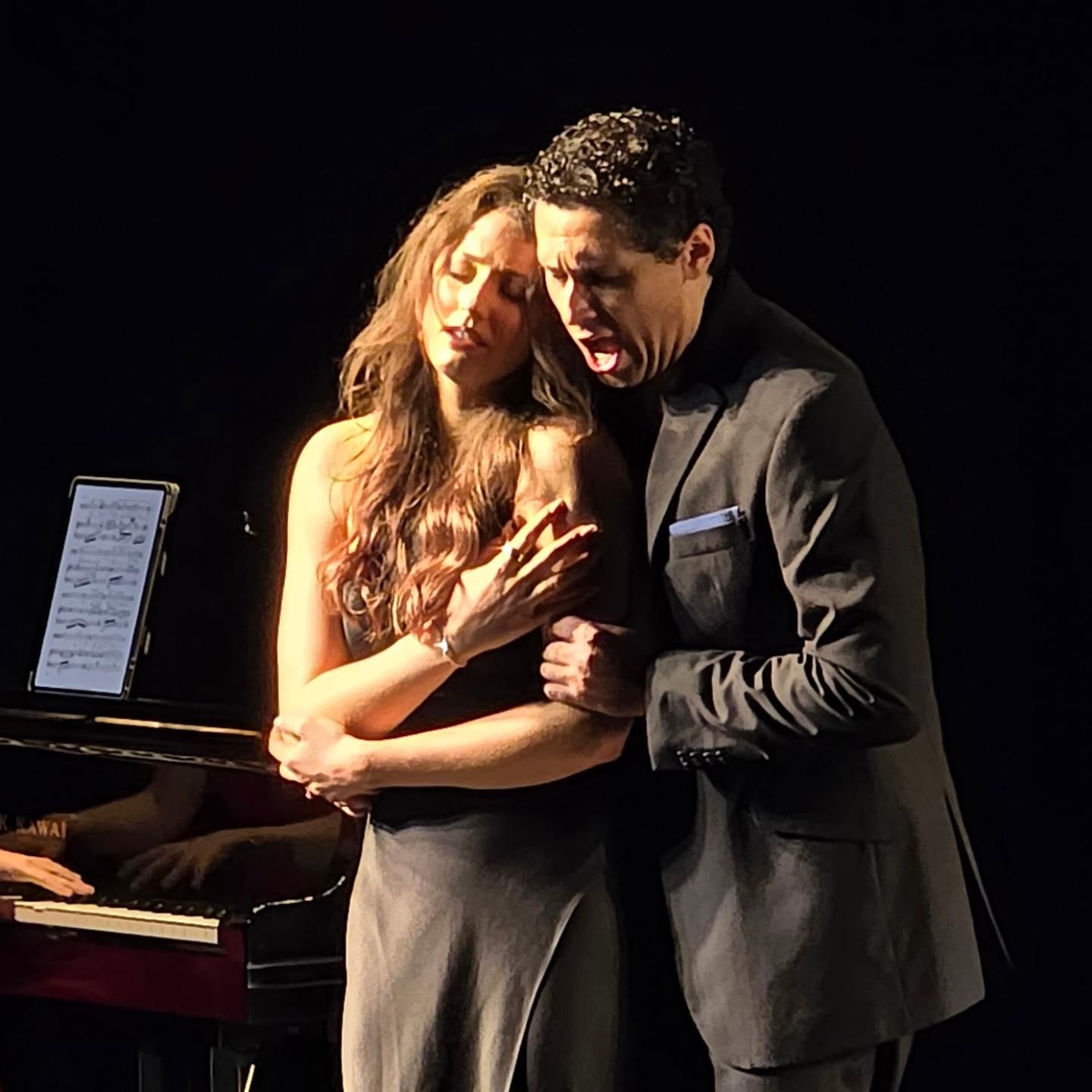 Opera scenes, I Pagliacci, duet Silvio Nedda with @kat.kuckelman & @robbie_raso
.
.
.
.
.
.
#internationallyricacademy #operasingers #yaptracker #singinitaly #summerprogram #ilasummerprogram