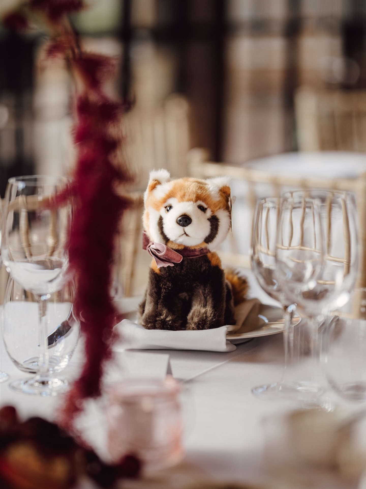 I’m sorry but this little guy deserves a spot of its own 🥹🐼
#Tabledecor #wedding #weddingdetails #weddingphotography #berkshirewedding