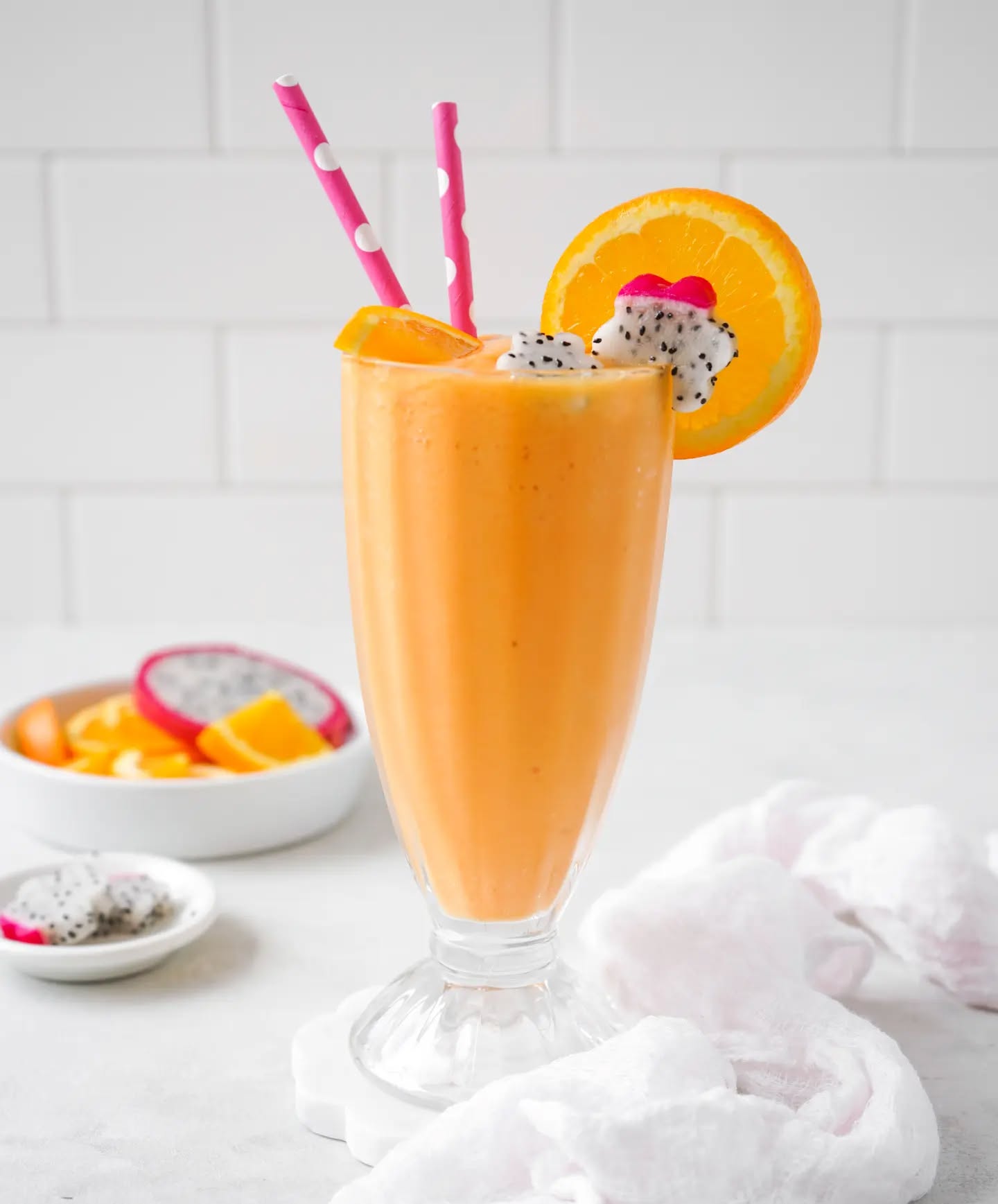 Ask and you shall receive! Healthy Orange Julius now on the blog! 🍊🥤🎉
.
🍊Link in bio!
.
.
.
#parsleyandspice #recipe #smoothie #smoothierecipe #orangejulius #fruit #orange #smoothies #foodblog #drinkphotography #foodstyling #healthyrecipe #dragonfruit
