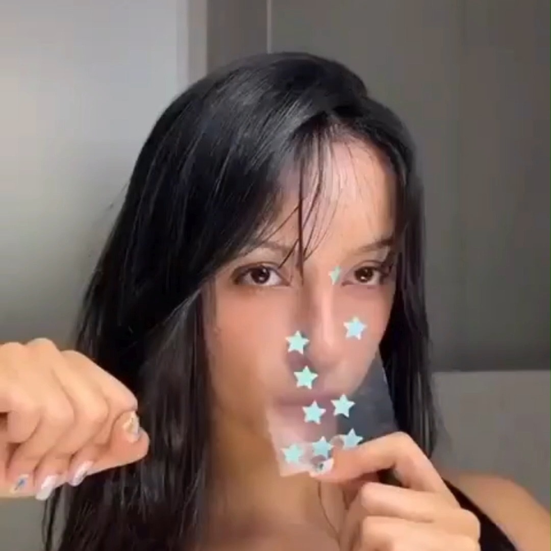 You found the secret to overnight skin confidence. ☁️
Meet StarGloss — the ultimate star-shaped heroes for your skin. 🌟 ✅ Shrinks spots overnight. ✅ Protects from picking (we’ve all been there!). ✅ 100% aesthetic & UK delivery.
Whether you're heading to a festival, a coffee date, or just a cozy night in, StarGloss has your back (and your face).
Shop the glow at the link in our bio.
#skinpositivity #acnecommunity #skıncareroutine #beautyhacks #spottreatment #lumierelondon #ukbeauty