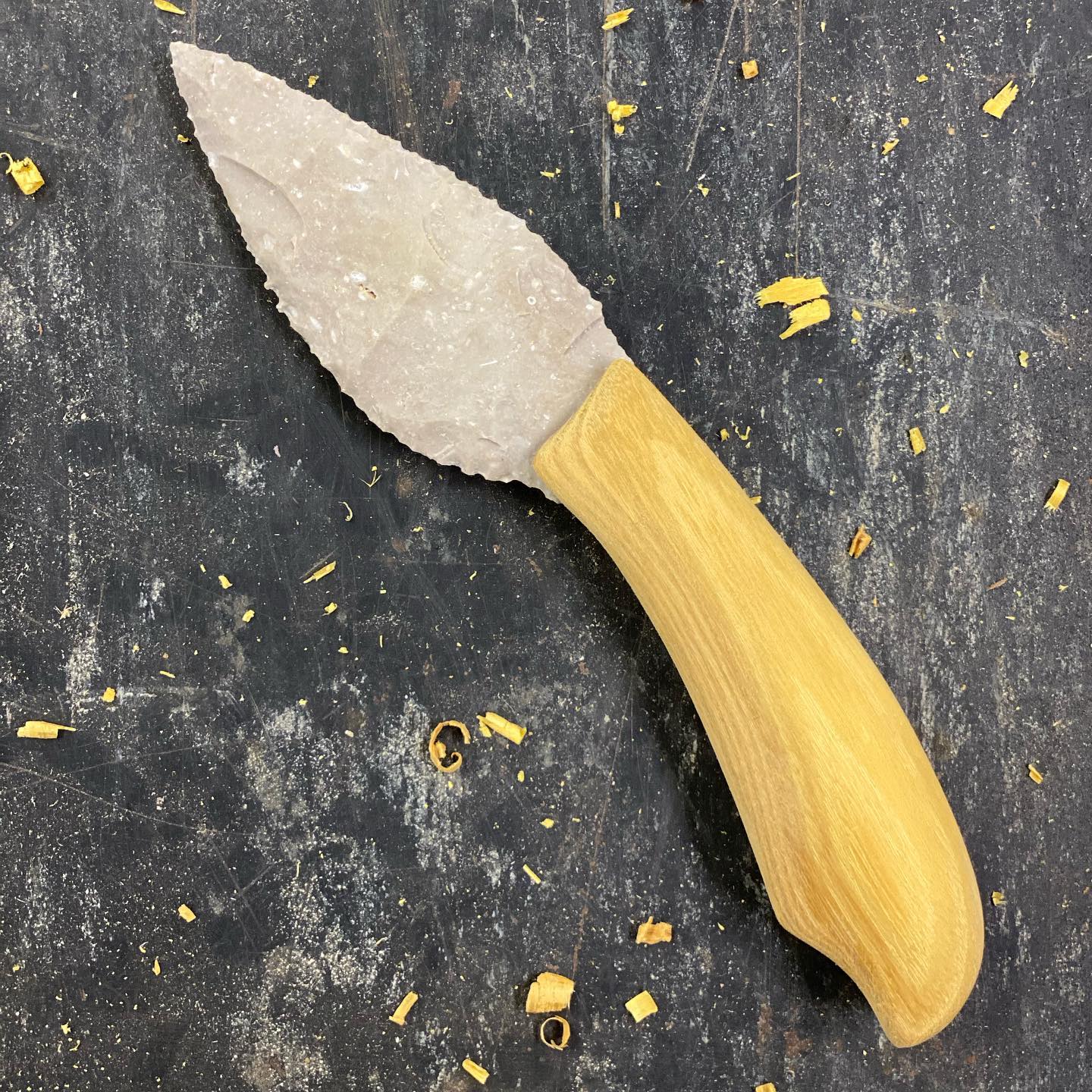 The beginning of a very challenging goal I’ve set for myself. More details to come…
.
.
.
#makeoften #makeforyourself #makeforothers #makersgonnamake #makersofinstagram #maker #makersmovement #craft #craftsmanship #craftsman #skills #skillbuilding #flintknapping #native #nativeart #flintknapper #lithics #primitive #primitiveskills #primitivetechnology #primitivehunting #paleo #paleoart #arrowhead #hapticworkshop