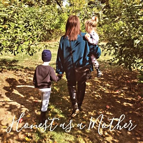 SUPER excited to chat next week with @amanda.gurman, lovely human, best-selling author, and host of the Honest as a Mother podcast!! We will be musing on motherhood, Flora's Walk and her forthcoming new book -- and exciting news on how Amanda is supporting Flora's Walk here in Hamilton!! 🩵💚🩵💚🙌🙌🙌 STAY TUNED...