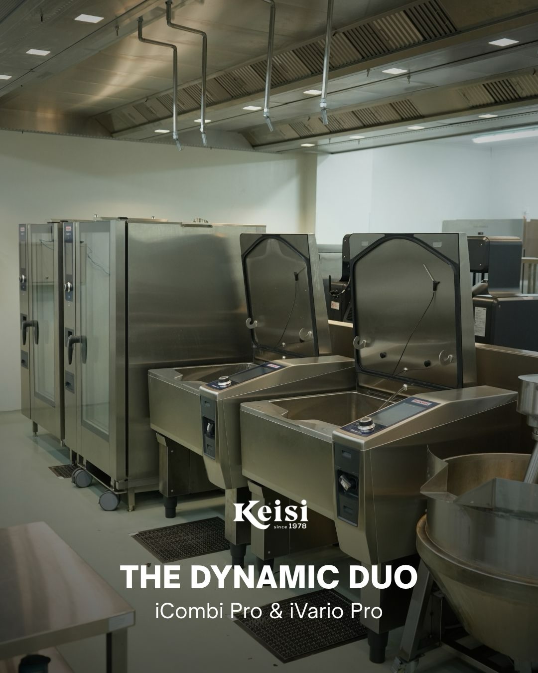 Not every menu can be executed with a single piece of equipment. Fried products demand precise oil control and fast recovery, while artisan breads require stable heat, airflow, and baking character. When the wrong tools are used, quality becomes inconsistent and results fall short.
Keisi curates specialized, high-performance brands to match specific menu needs. From Toastmaster systems engineered for heavy-duty frying to Kolb ovens built for artisan baking, every machine is selected for what it does best.
This is how professional kitchens achieve superior results—by using dedicated equipment designed for dedicated tasks.
#KeisiIndonesia #CommercialKitchen #ProfessionalKitchen #Toastmaster #KolbOvens KitchenEquipment