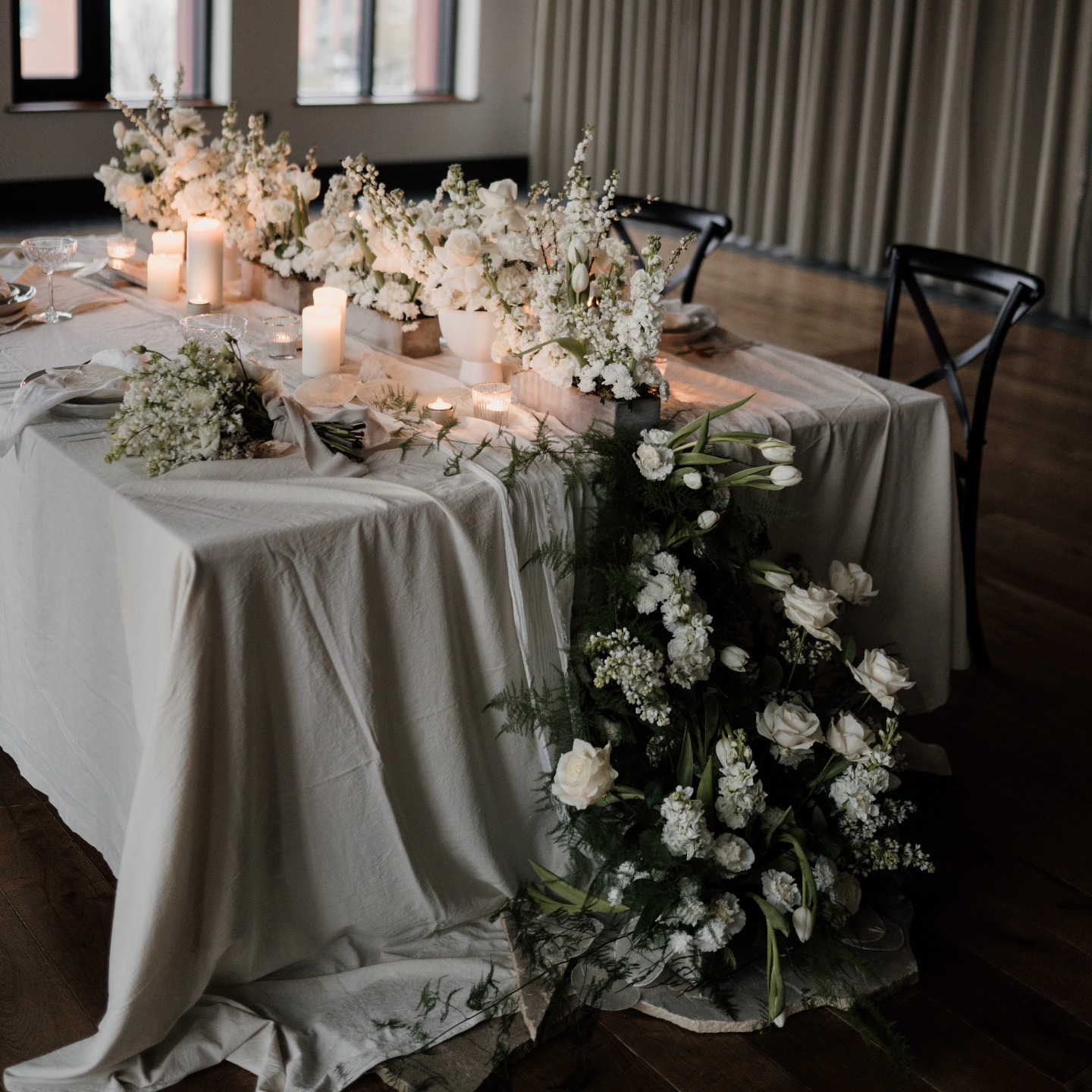 Moody ✨️
It's candlelight season. The more the merrier in my opinion.
photography @samsparksphoto
planning + host @fayewildephotography
planning assistant + florals @gigilandbloom
styling @twoeightoneltd
hmua @samanthakatebridal
bridal + veils @susannagreeningdesigns
cake @rocknrollbaker
jewellery @temprell
venue @cleaverandwake
models @hj.models @biancanewton__
#twoeightone #fayewildeworkshops #nottinghambride #nottinghamvenue #weddingstyling #neutralwedding #tablescape #greenandwhite #tablestyling #intimatewedding
