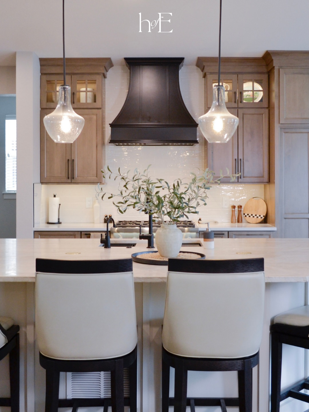 Stunning!✨
We just can’t get enough of this kitchen, and for good reason. Not just because of this beautiful Maple stain, or the beautiful quartzite island, not even the panel ready appliances, or hidden walk-in pantry.
But for the amazing collaborations we get to share with our clients and contractors. like this one where clients and contractors come together seamlessly.
We are so very grateful to have clients like the Vigils! It was such a pleasure getting to work with them through the entire process, even when we ran into challenges. We pivoted and problem solved, all thanks for Ed our dedicated contractor who understood how to keep a project moving forward.
It’s projects like this one that make our work so fun and enjoyable from start to finish.
Follow @house.of.eon for more project inspiration!
#houseofeon #interiordesign #kitchendesign #coloradodesigner #stunning