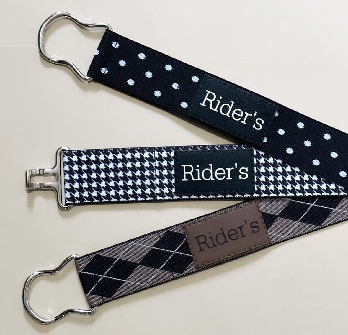 Our wonderful demo horse Cooper the Unicorn 🦄 that @allpointsdressage brought for our evening also brought down some amazing door prizes from @riders_tack 💜💜💜 We can’t thank you enough! 🎩🌟🎩