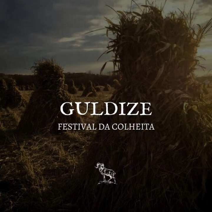 "Guldize" a festa dos ricks é a festa comemorativa da Cornualha associada à conclusão da colheita do trigo e, portanto, à colheita sacrificial, debulha e moagem do espírito do campo (sendo John Barleycorn para alguns e a Deusa do Milho para outros) que ressuscita em forma de cerveja e pão."
Traditional Witchcraft The Book of Ways Cornish - Gemma Gary
#gemmagary #cornwall #cornishwitchcraft #cornishwitch #guldize