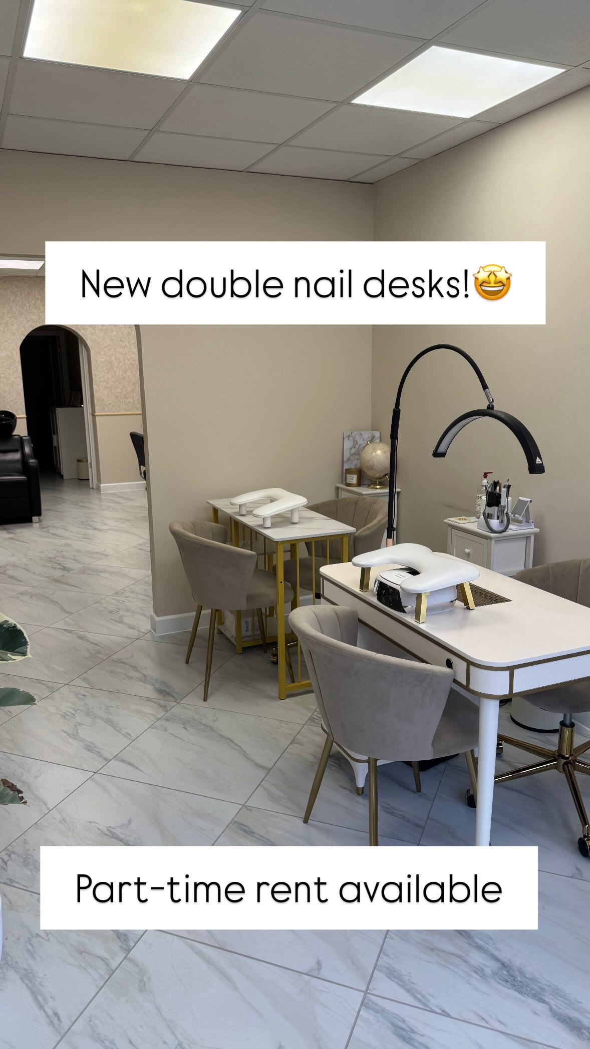 I am in love with our nail studio, it’s so beautiful and unique, you just won’t find a space like us anywhere else 🫶🏻
Part-time nail tech position available! Looking for someone fun, passionate and hard working to rent our desk 💓
Lots of benefits included, stock can be provided in some packages 📦
It’s very important that you choose the right salon for you, and ensure that your tech has your nail health at heart ❤️
🏠Madison Beauty Studio
📍488 Ashley Road, Poole
📲Bookings via DMs/Link in bio
https://www.fresha.com/book-now/madison-beauty-studio-ua729ujr/all-offer?share=true&pld=2701690
#poolenailsalon #nailspoole #nails #poolesalon