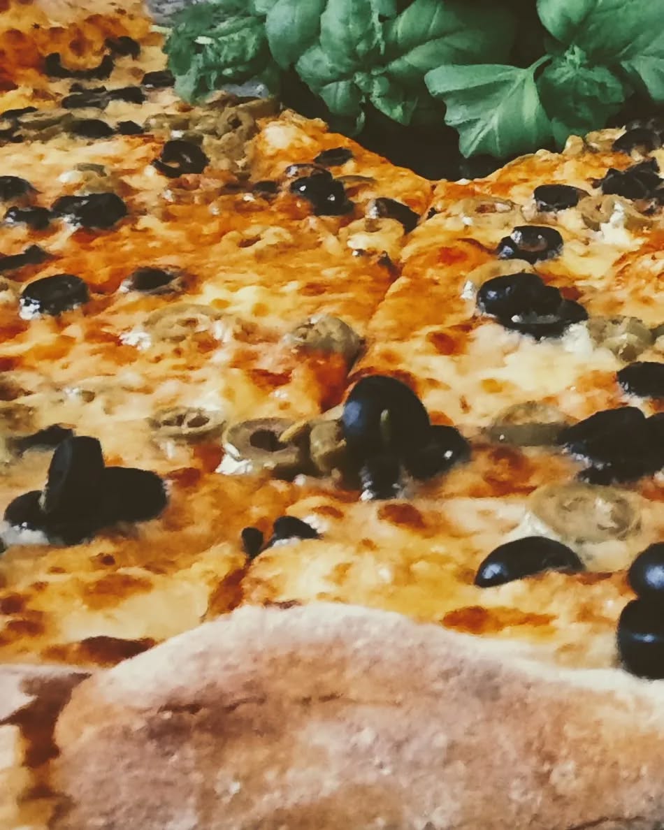 Olivová pizza