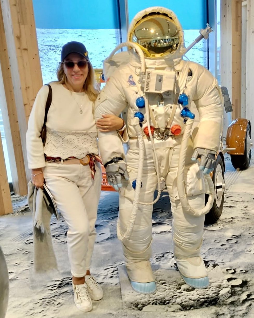 Happy Museums.
Tout comme cette splendide Panthère, vous pouvez faire de belles rencontre au musée Oméga 🤩
.
.
#rdp #musee #museeomega
#rallyedespantheressuisse🇨🇭#aventure #iig #amities #femmessolidaires #love #santenaturelle #starcollection