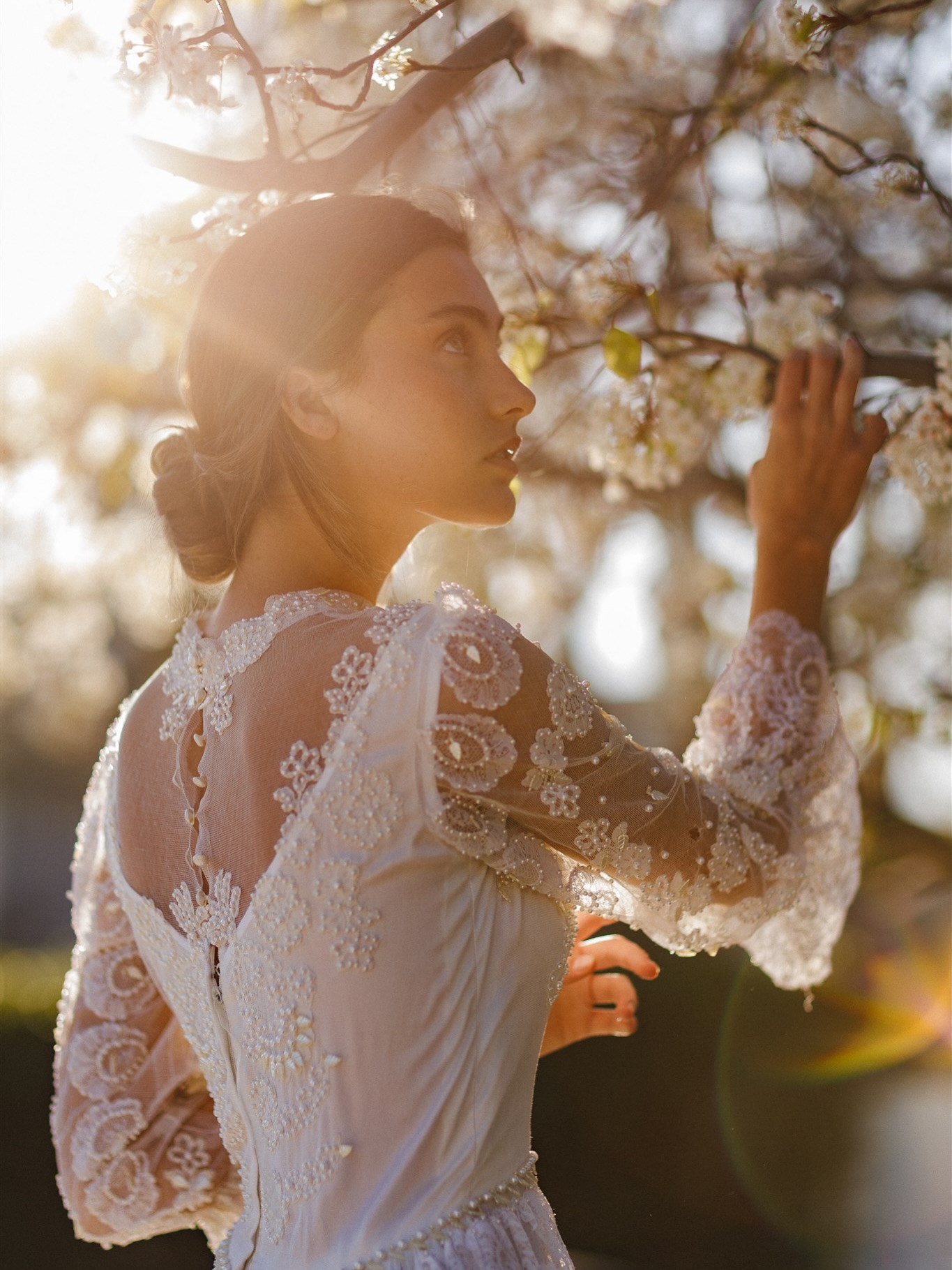 Romance vibes…because weddings can be significant, fun, AND romantic.
A little backstory: I brought some divine @ks_floral_concepts flowers home from the beautiful wedding event at @havilahranch and I had been holding onto this beautiful antique wedding dress I bought from @theagouraantiquemart a while back. I will photograph it again, but this was a beautiful opportunity to catch the blossoms on the tree near my house and play with some gorgeous professional flowers.
Thank you to @zoevanderbok - ever my muse.
#losangelesweddingphotographer #weddingdress #romanticwedding